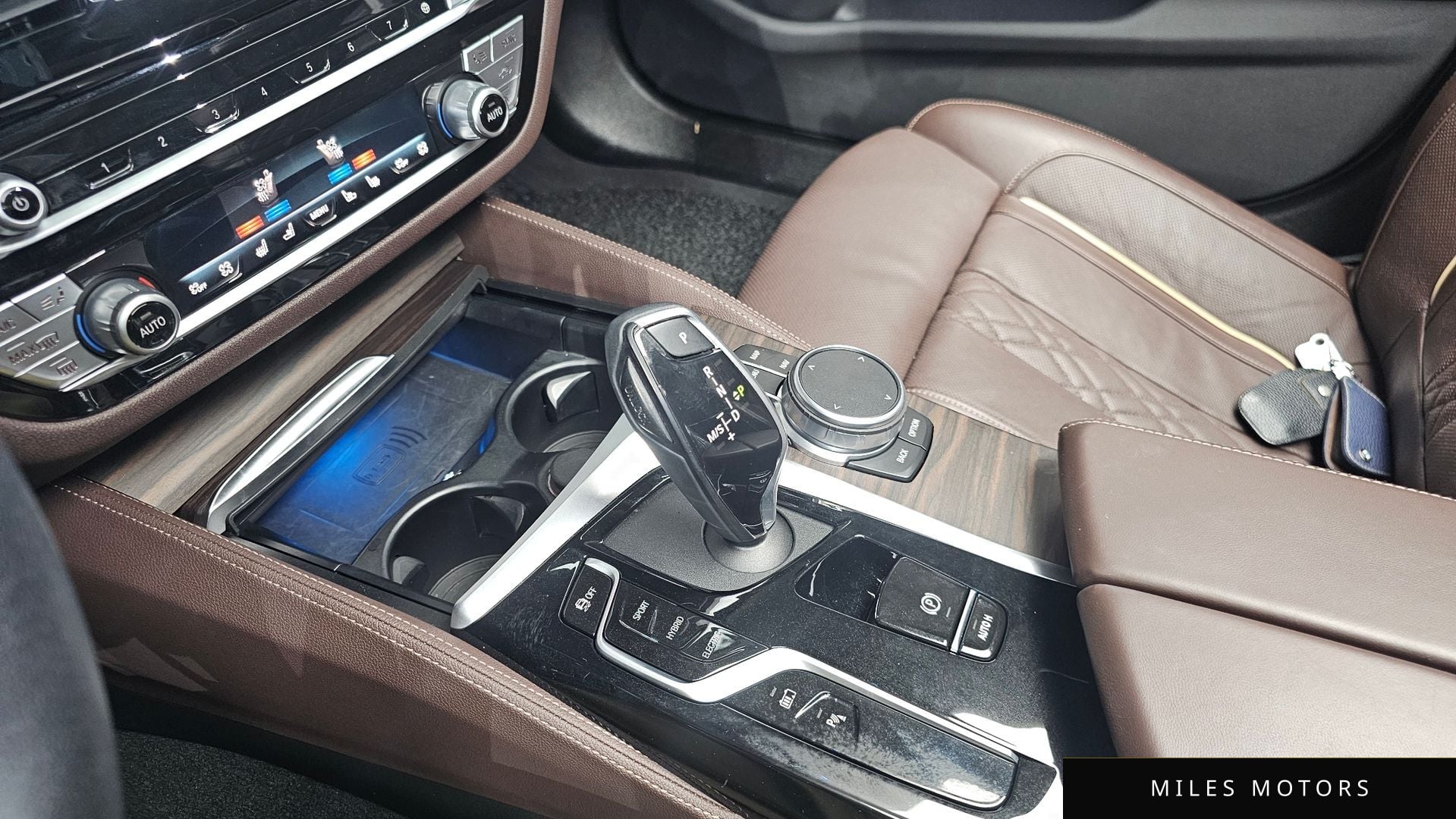 BMW 5 Series (G30) 2021 — миниатюра 9