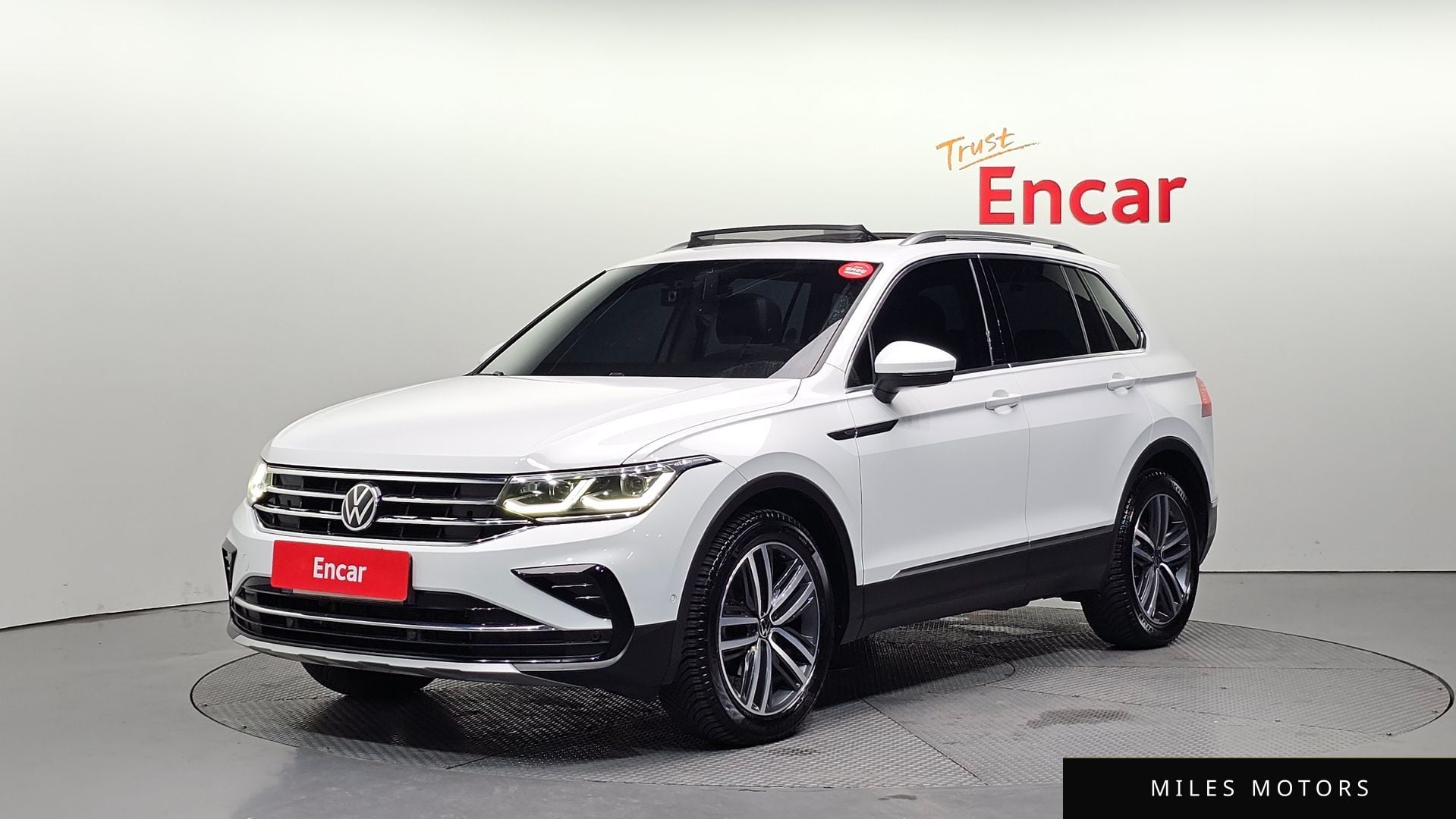 Volkswagen Tiguan 2021 — фото 1 из 12