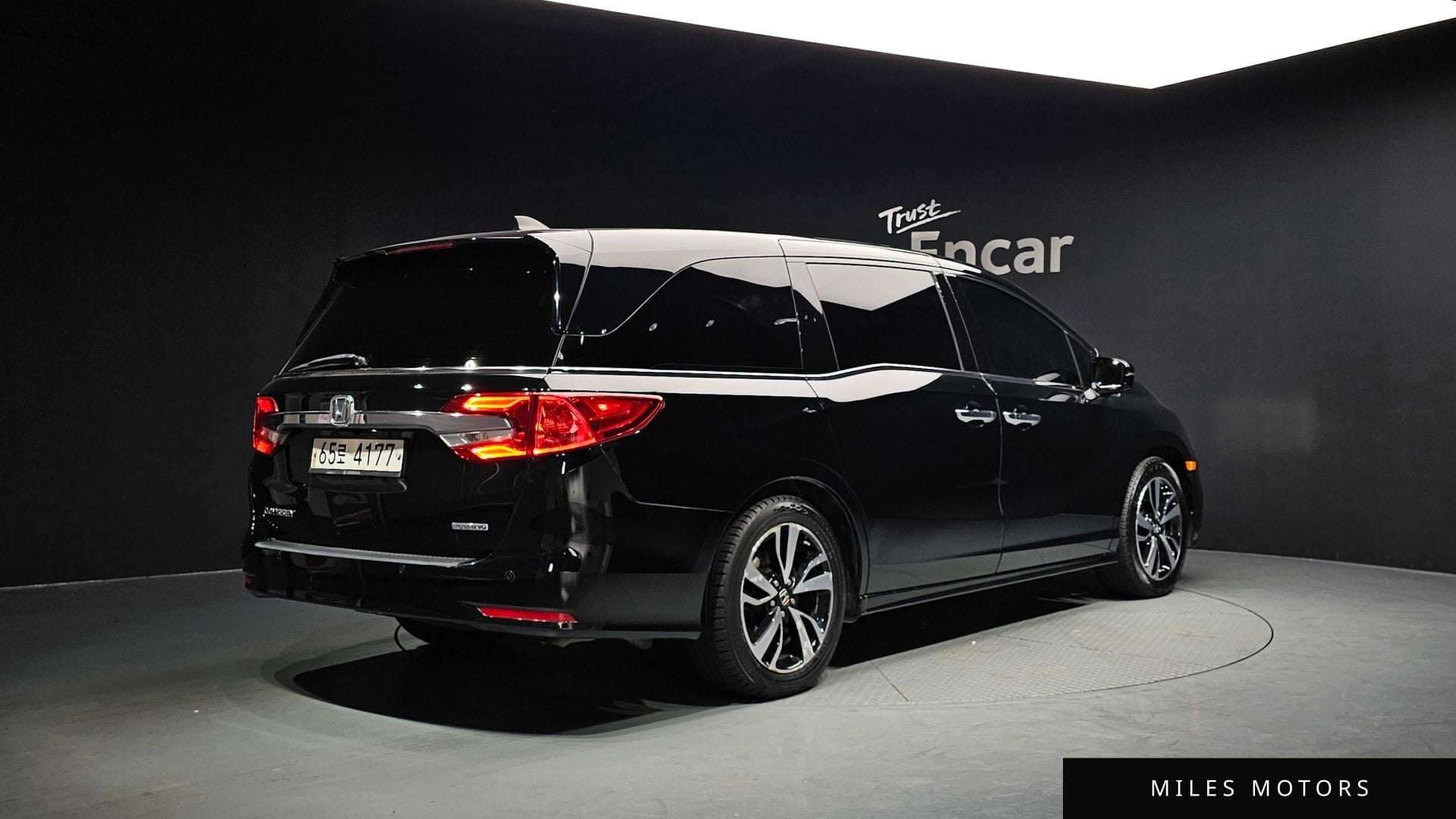 Honda Odyssey 2018 — миниатюра 2