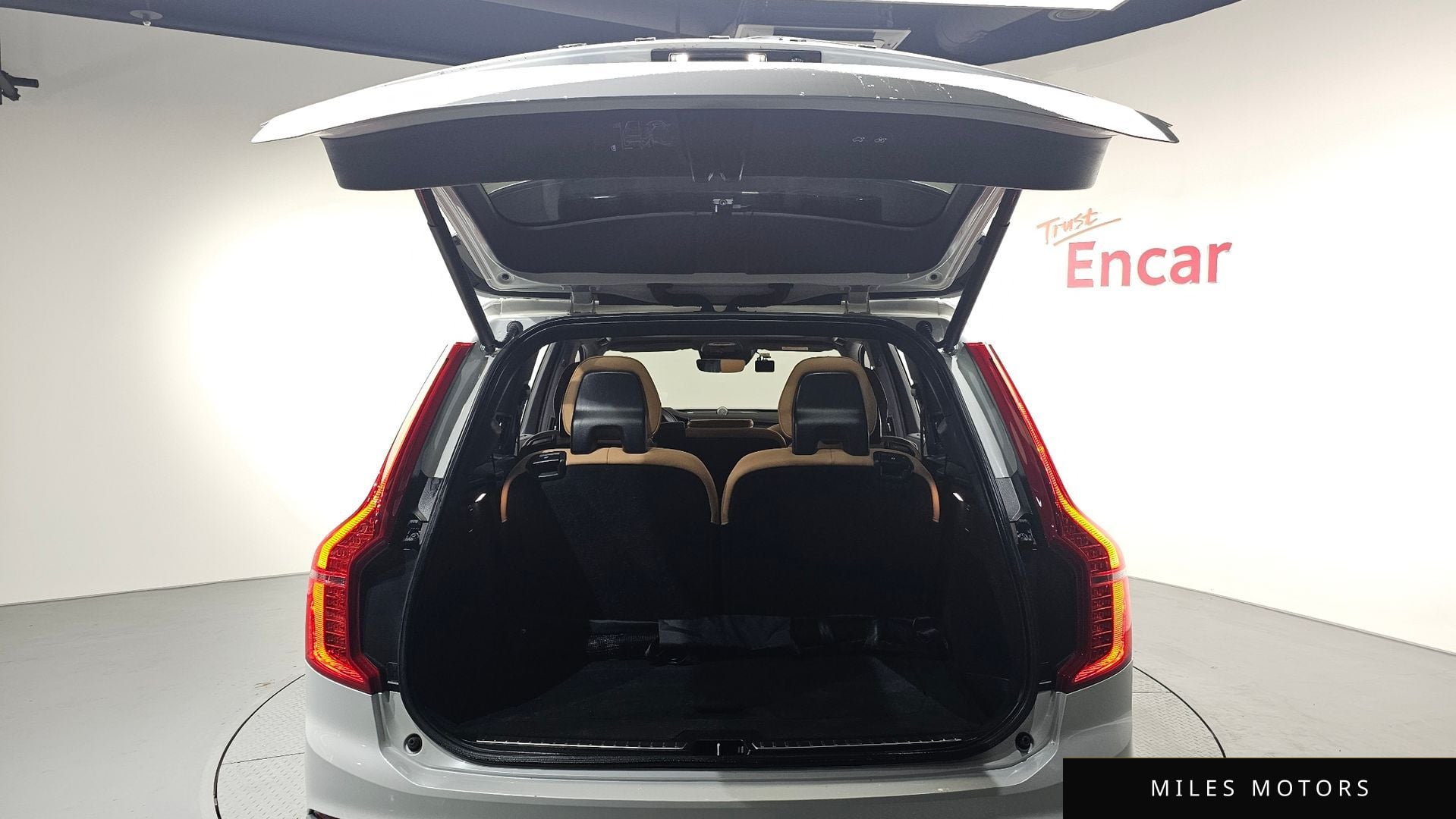 Volvo XC90 2022 — миниатюра 20