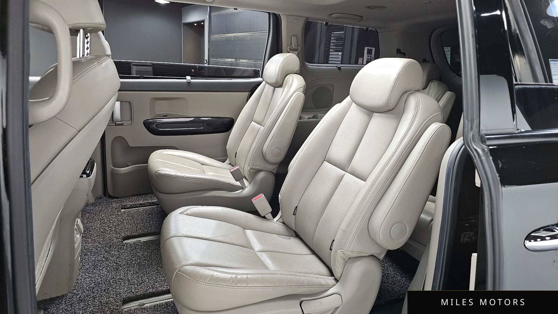 Kia Canival 2017 — миниатюра 12
