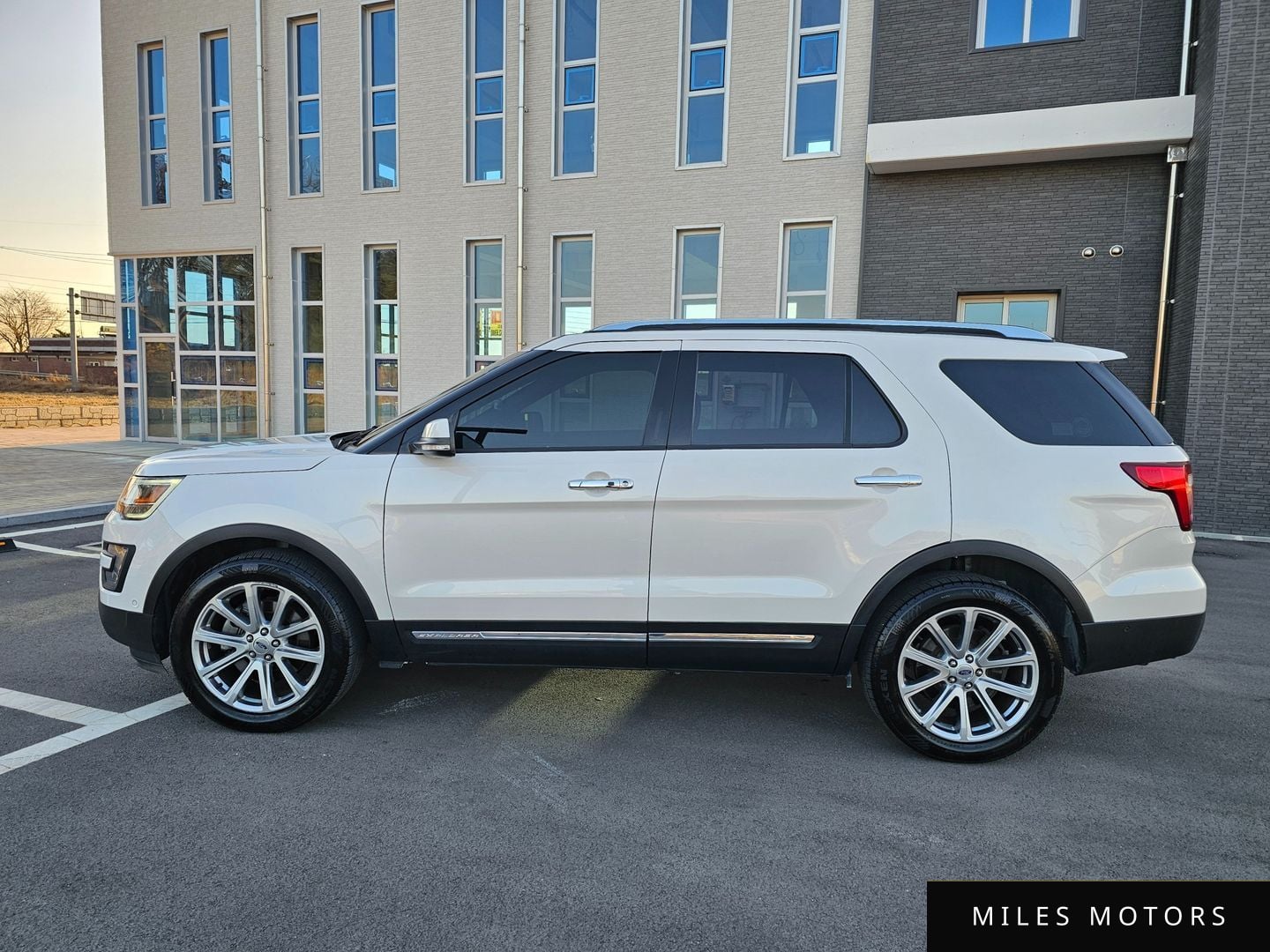 Ford Explorer 2016 — миниатюра 3