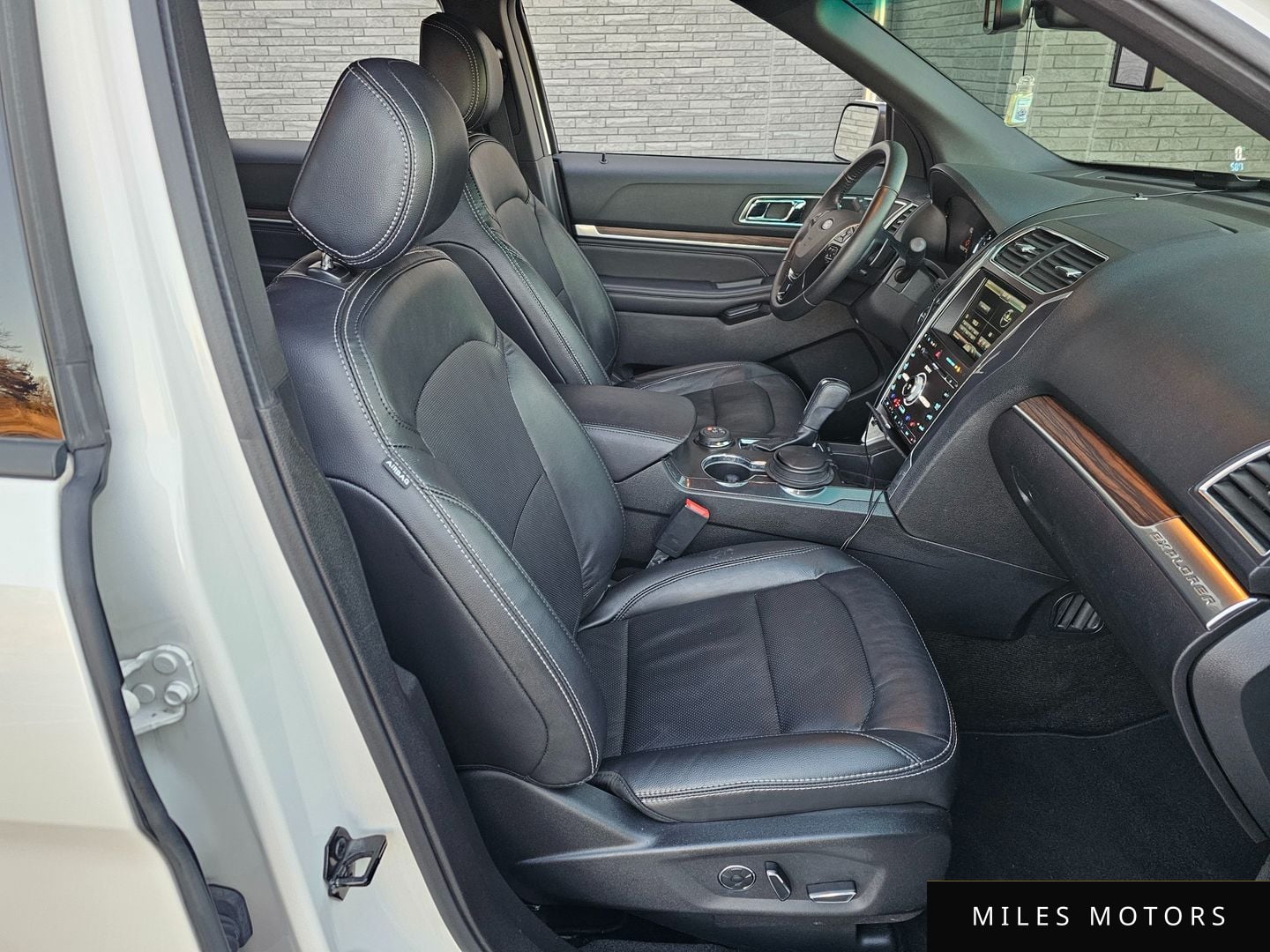 Ford Explorer 2016 — миниатюра 4