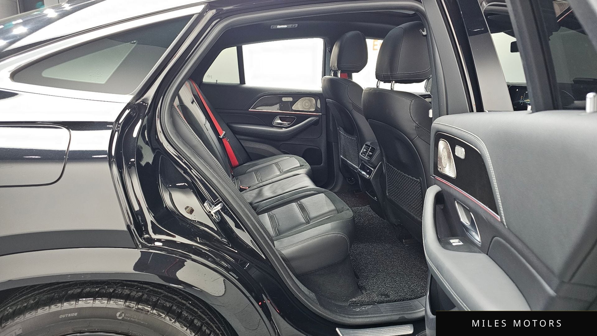 Mercedes-Benz GLE-Class W167 2022 — миниатюра 12