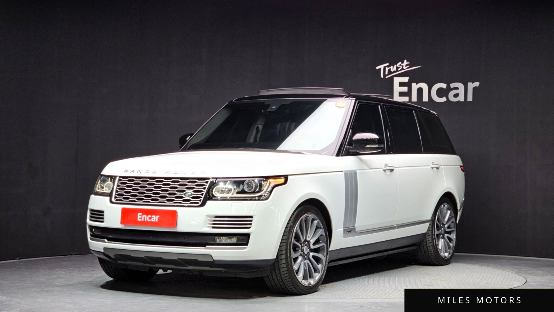 Land Rover Range Rover 2016 — фото 1 из 12
