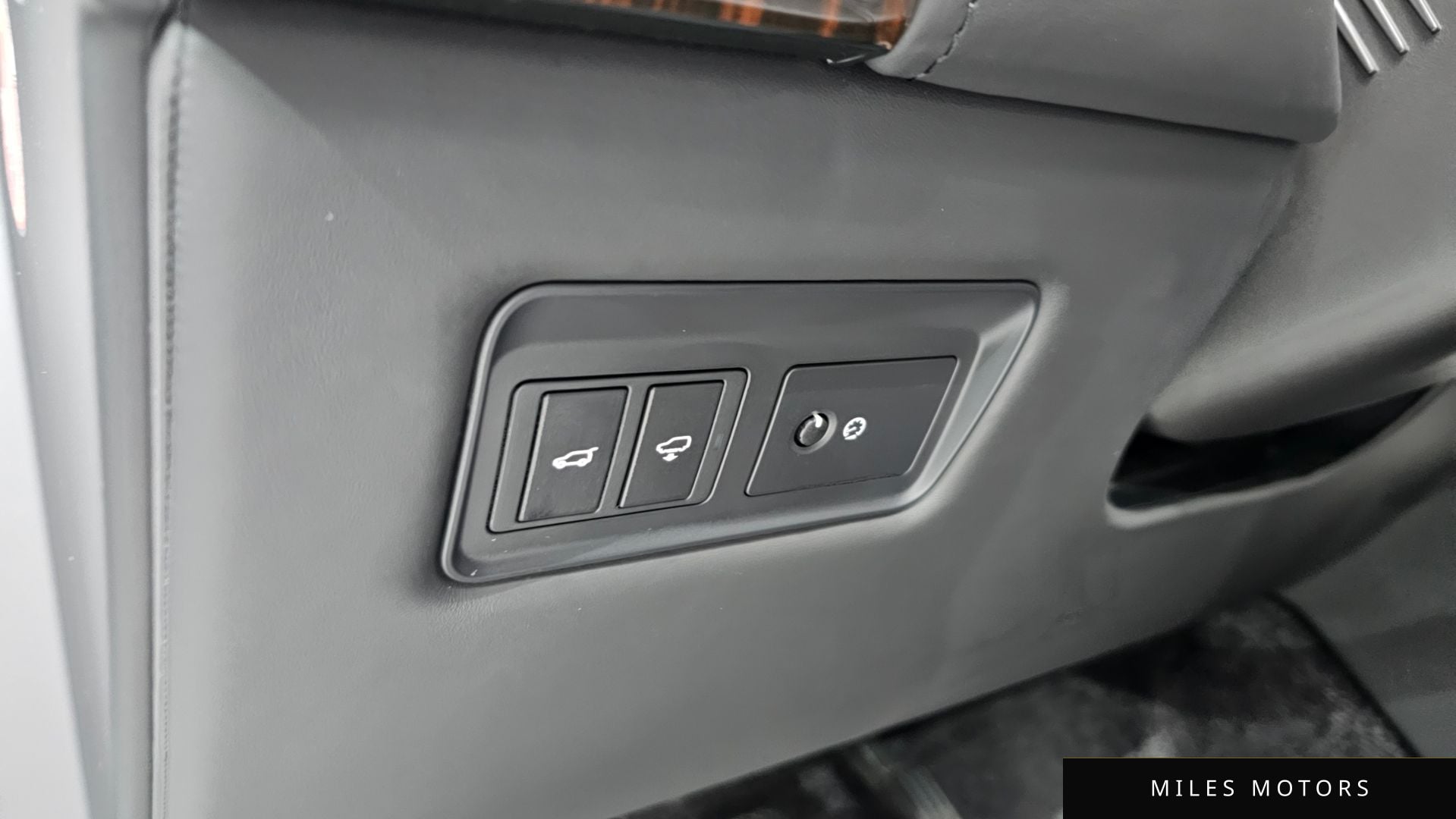 Land Rover Range Rover 2016 — миниатюра 9