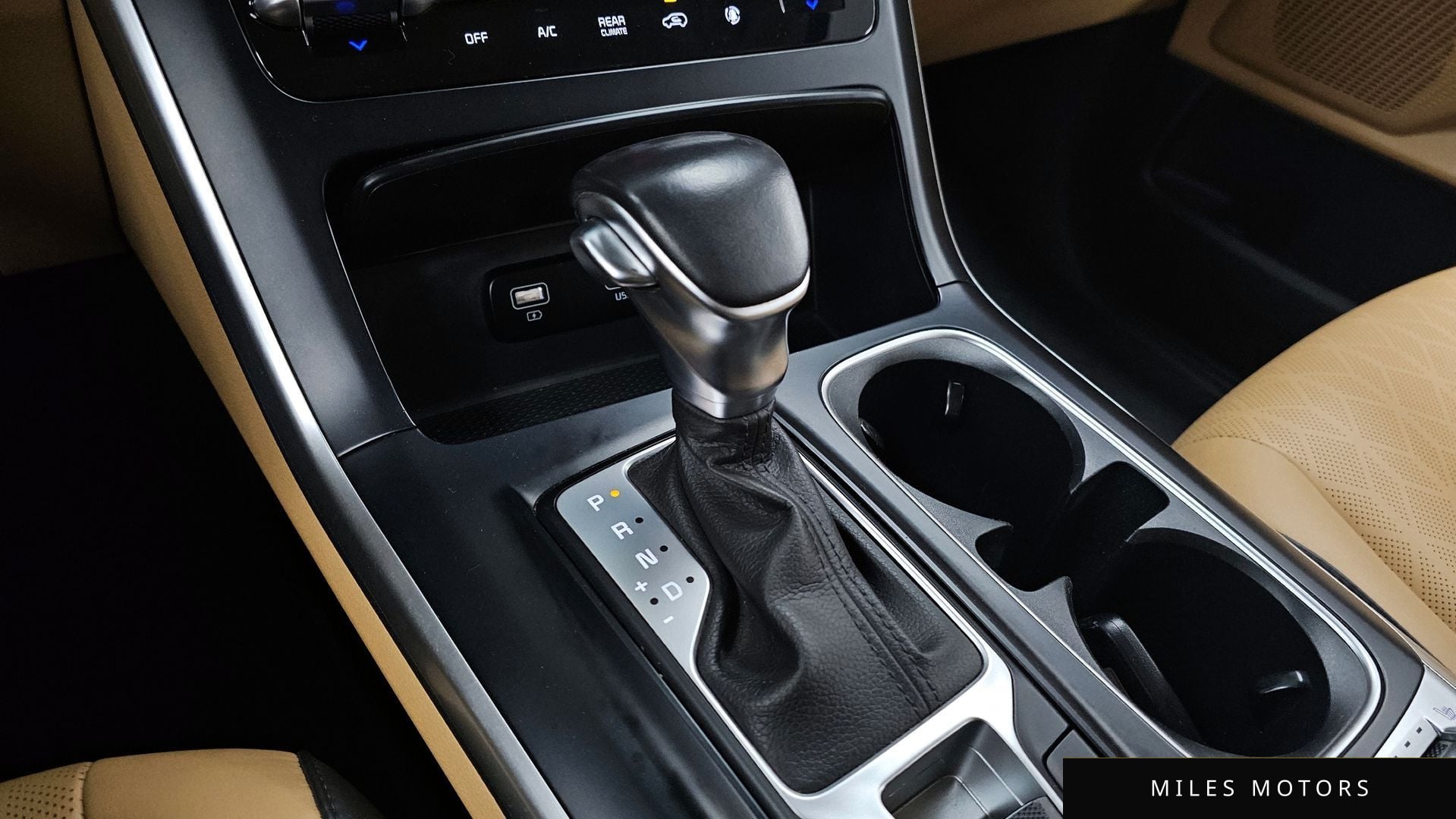 Kia Carnival 2023 — миниатюра 9