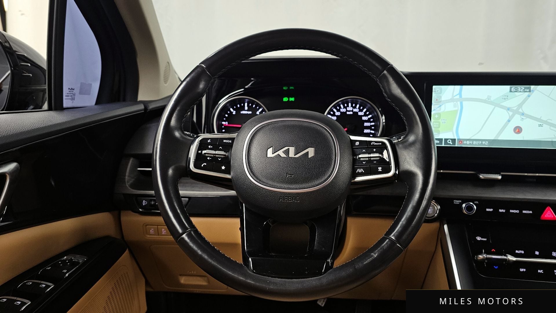 Kia Carnival 2023 — миниатюра 13