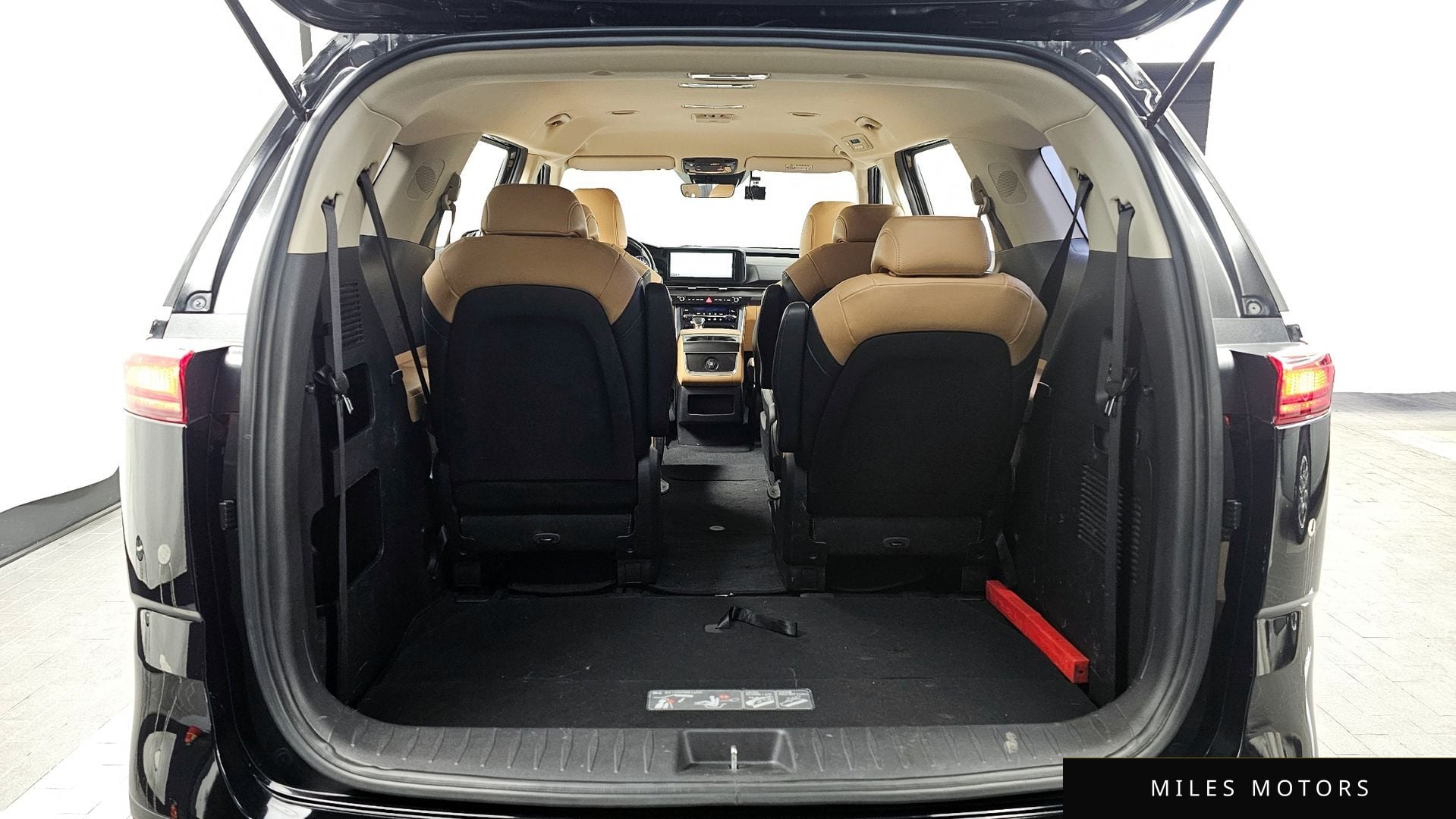 Kia Carnival 2023 — миниатюра 20