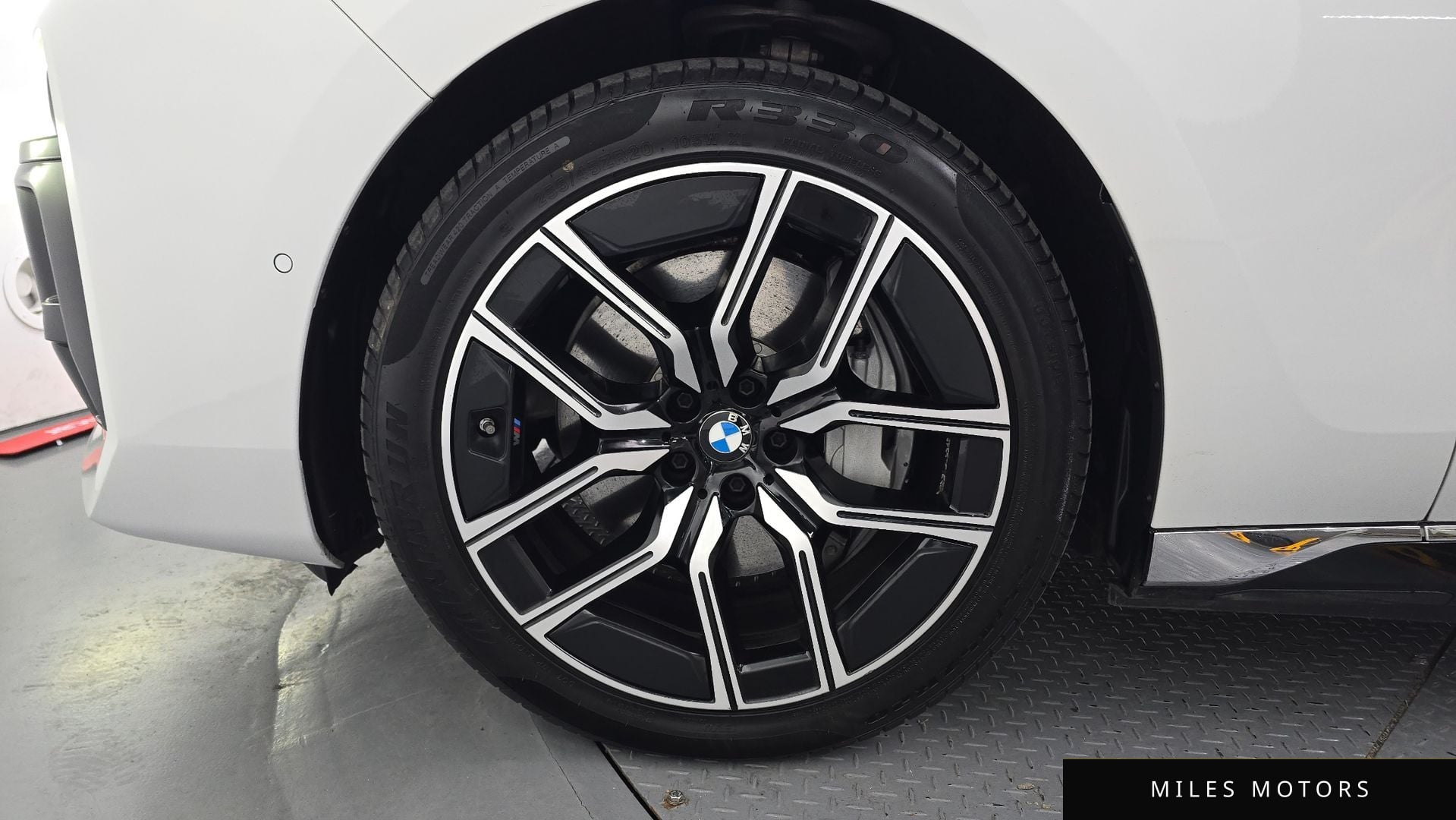 BMW i7 (G70) 2023 — миниатюра 5