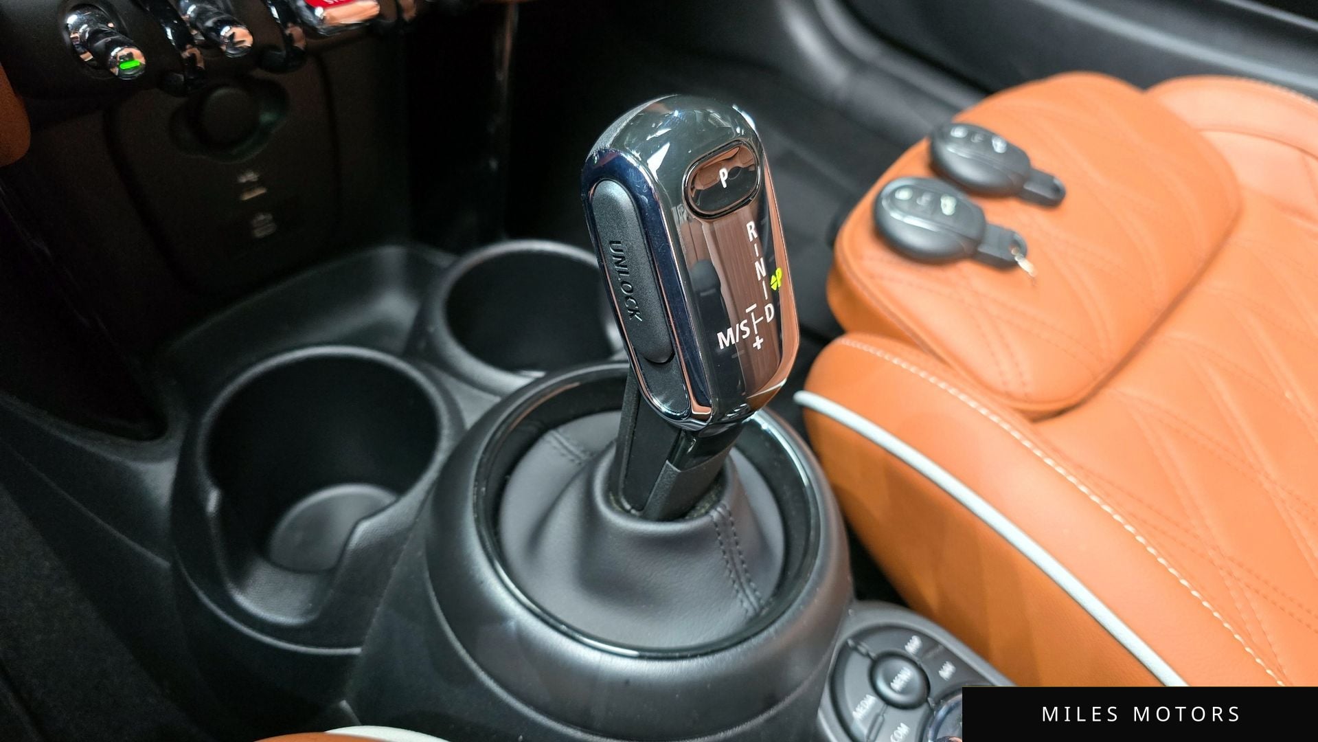 MINI 쿠퍼 S 컨버터블 2024 — миниатюра 9