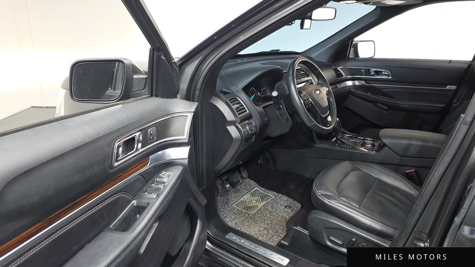 Ford Explorer 2019 — миниатюра 11