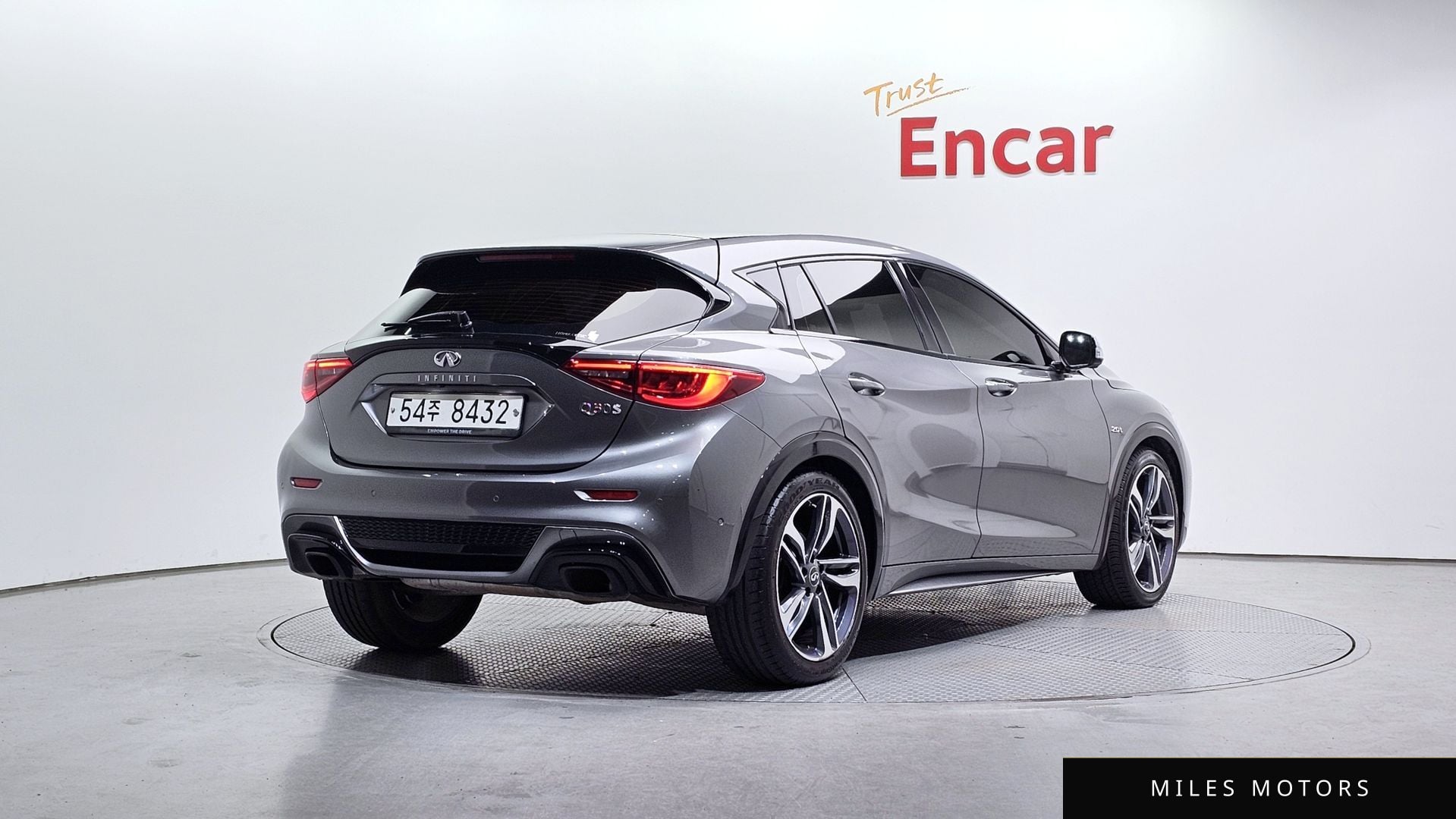 Infiniti Q30 2017 — миниатюра 2