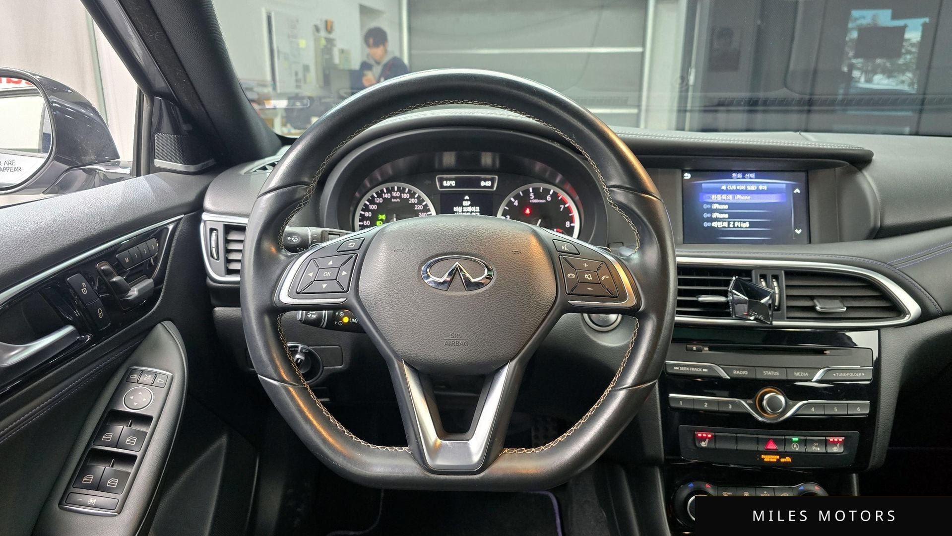 Infiniti Q30 2017 — миниатюра 14