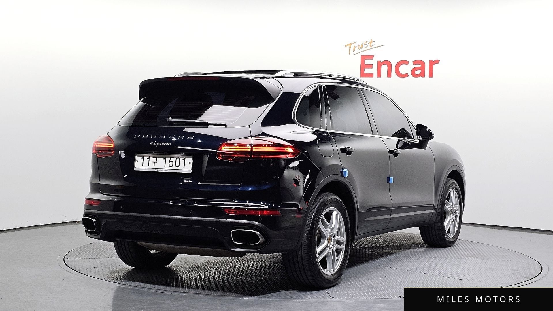 Porsche Cayenne 2016 — миниатюра 2