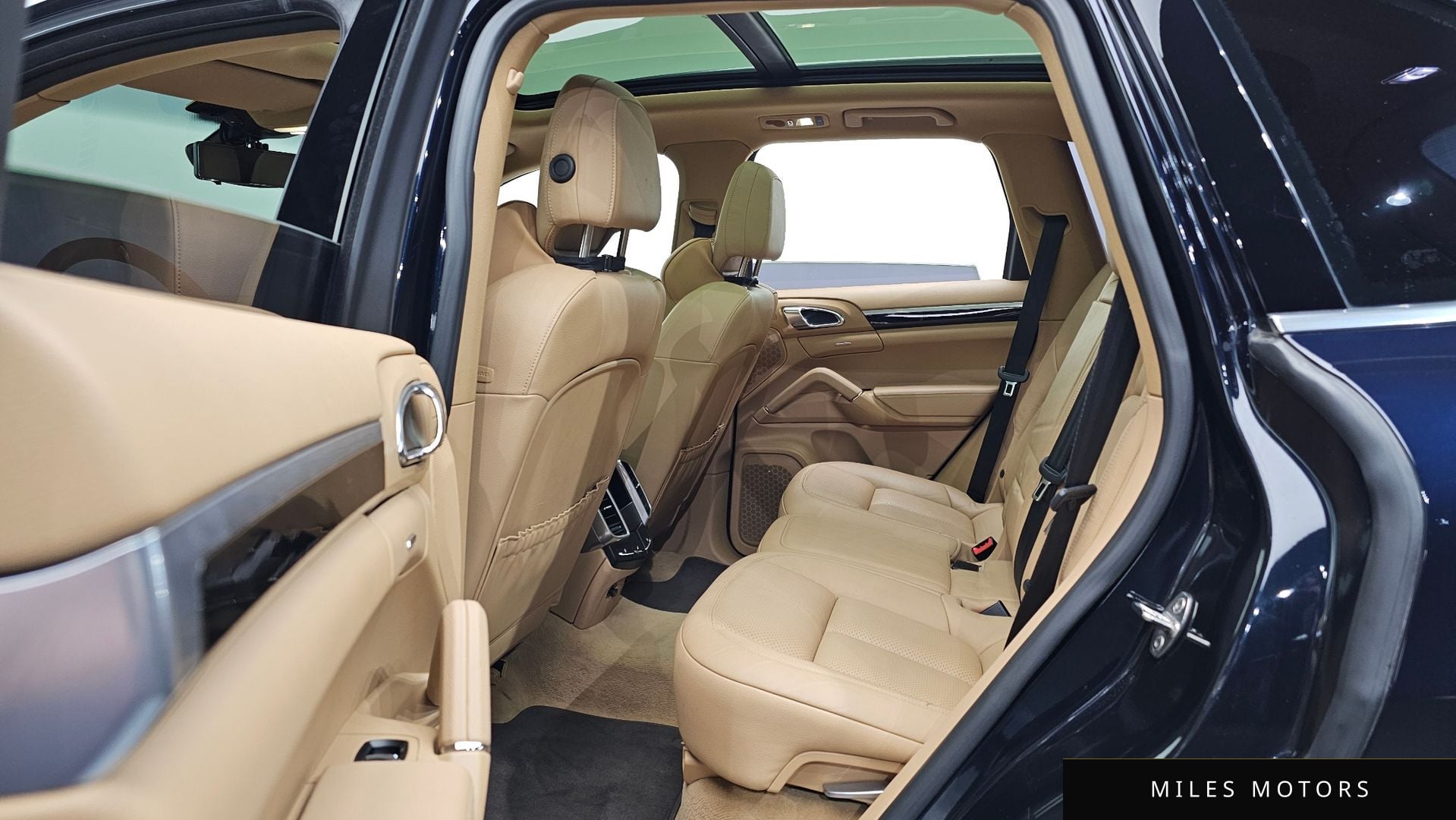 Porsche Cayenne 2016 — миниатюра 11