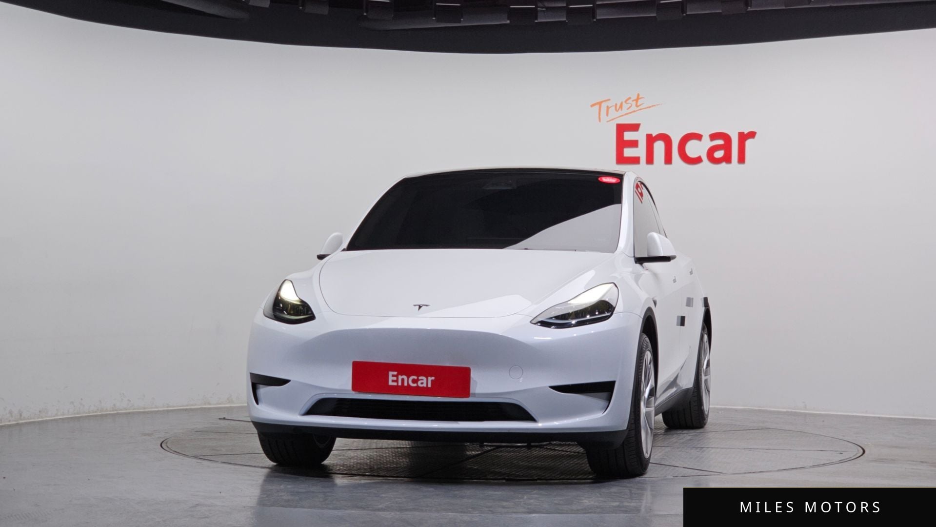 Tesla 모델 Y 2024 — миниатюра 3