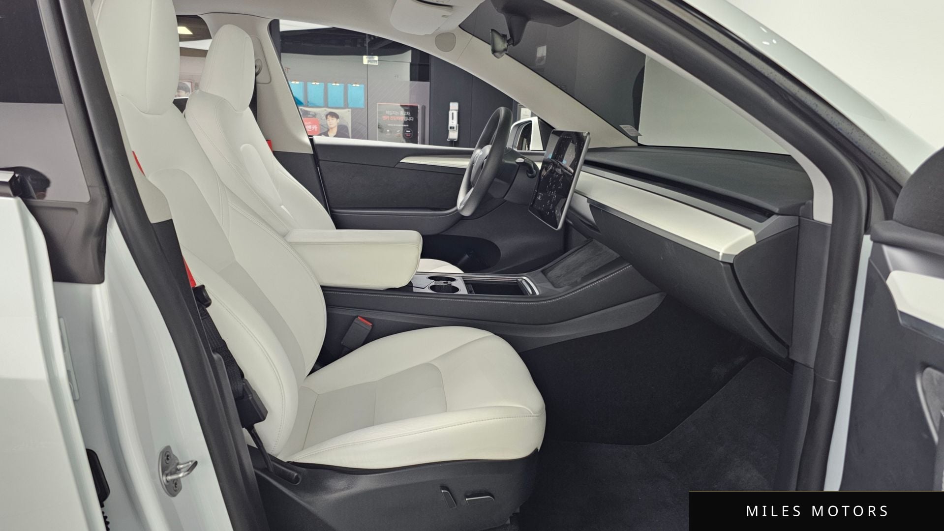 Tesla 모델 Y 2024 — миниатюра 11
