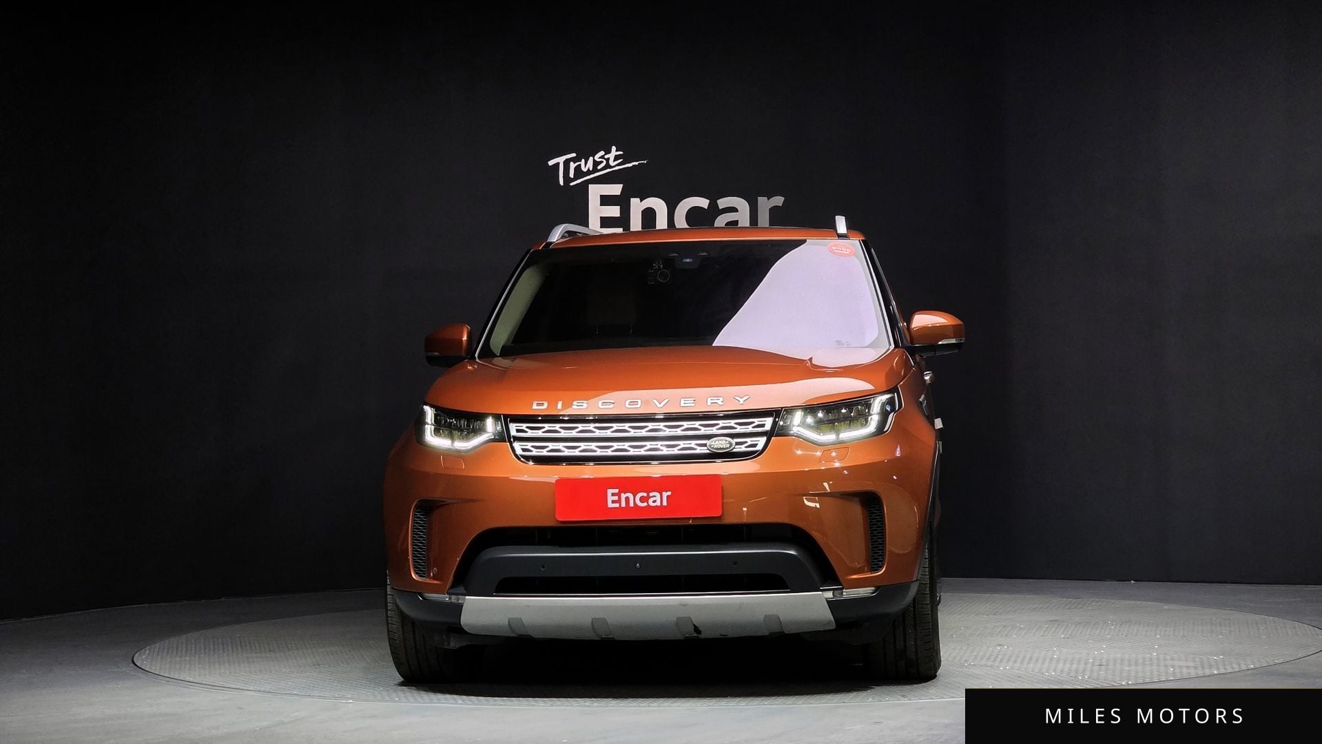 Land Rover Discovery 2017 — миниатюра 3