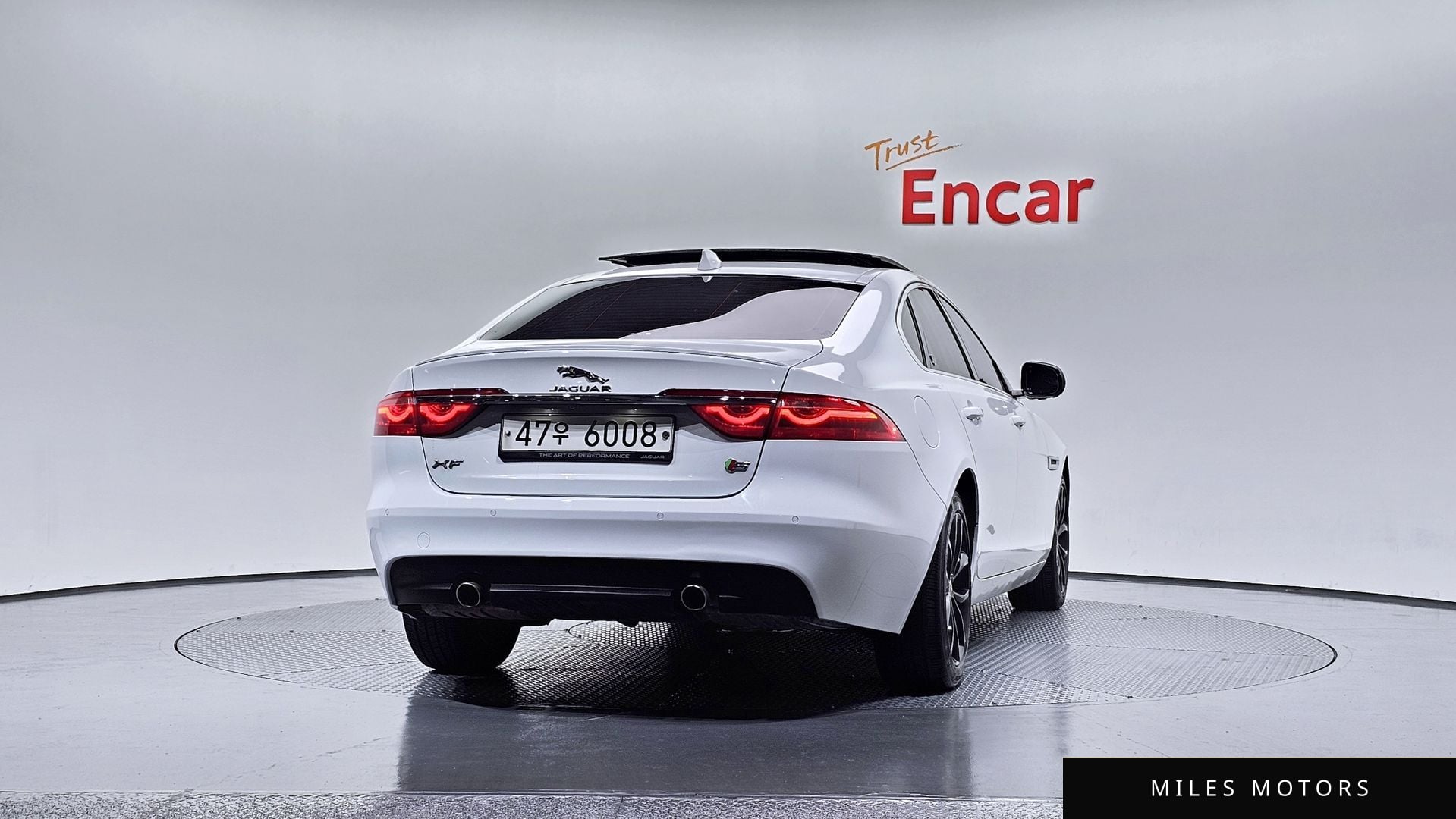Jaguar XF (X260) 2018 — миниатюра 4