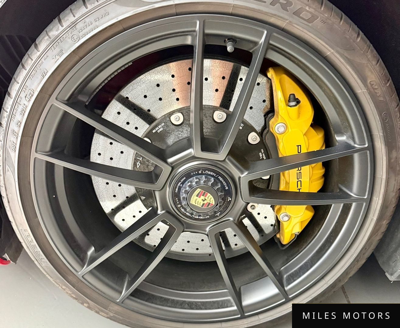Porsche 911 (992) 2022 — миниатюра 5