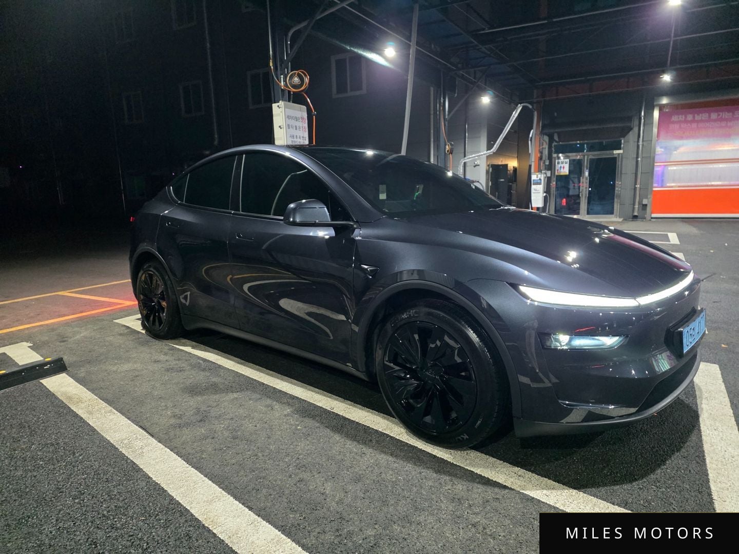 Tesla Model Y 2025 — миниатюра 3
