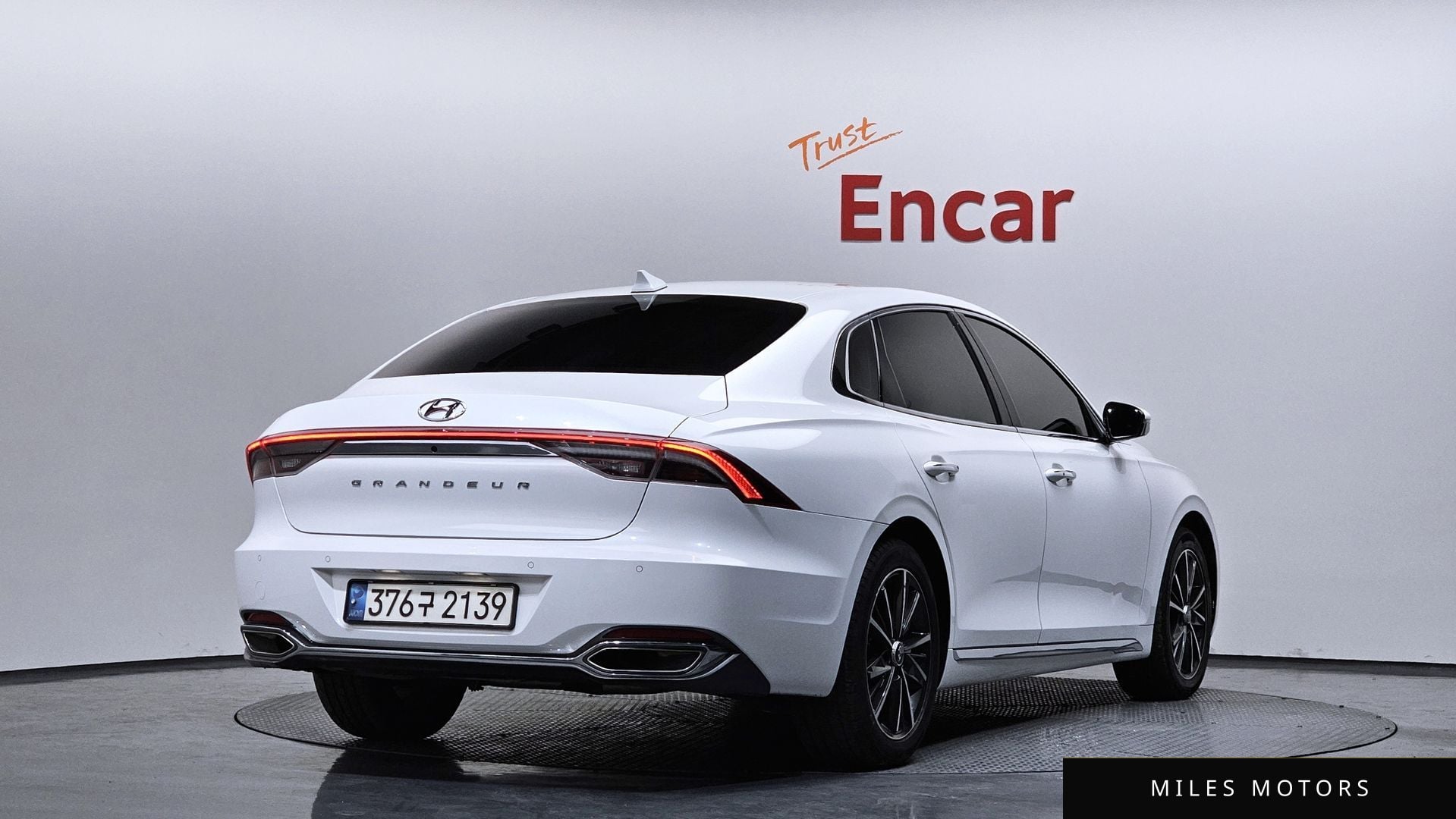 Hyundai Grandeur 2022 — миниатюра 2