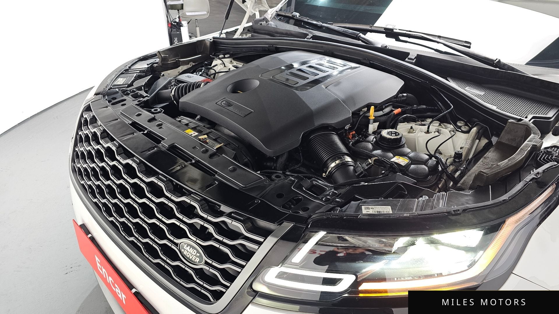 Land Rover Range Rover Velar 2021 — миниатюра 6