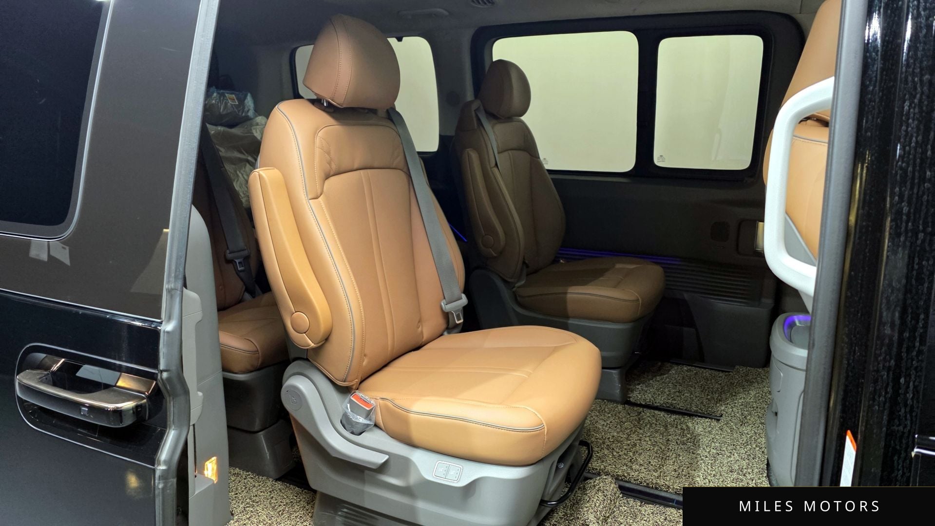 Hyundai Staria 2024 — миниатюра 12