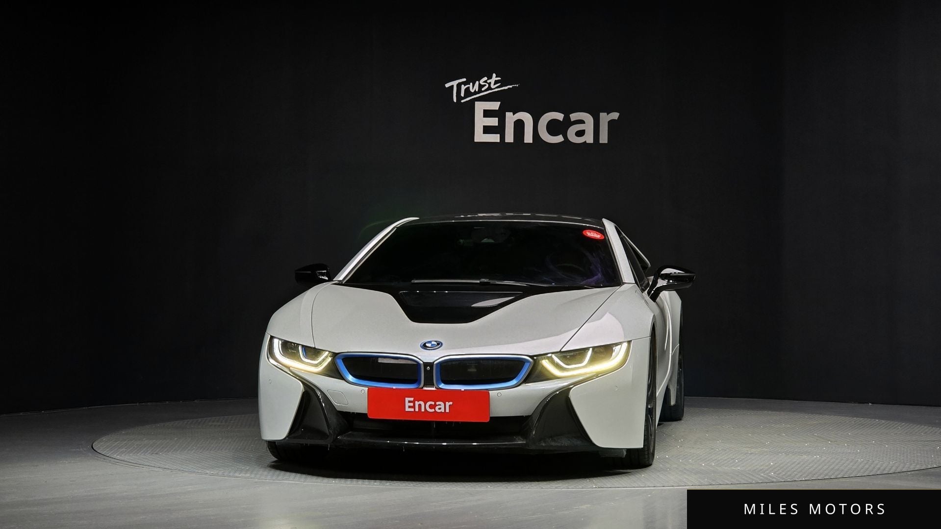 BMW i8 2016 — миниатюра 3