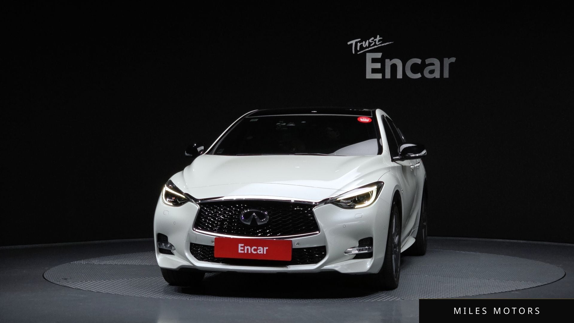 Infiniti Q30 2017 — миниатюра 3
