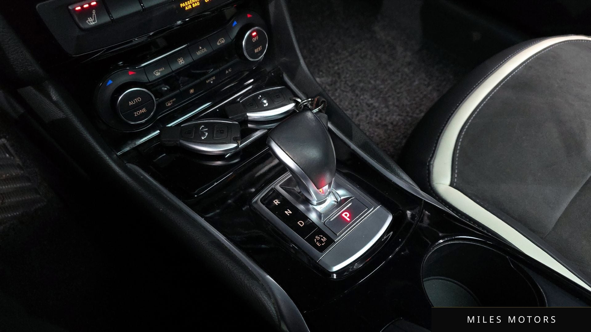 Infiniti Q30 2017 — миниатюра 9
