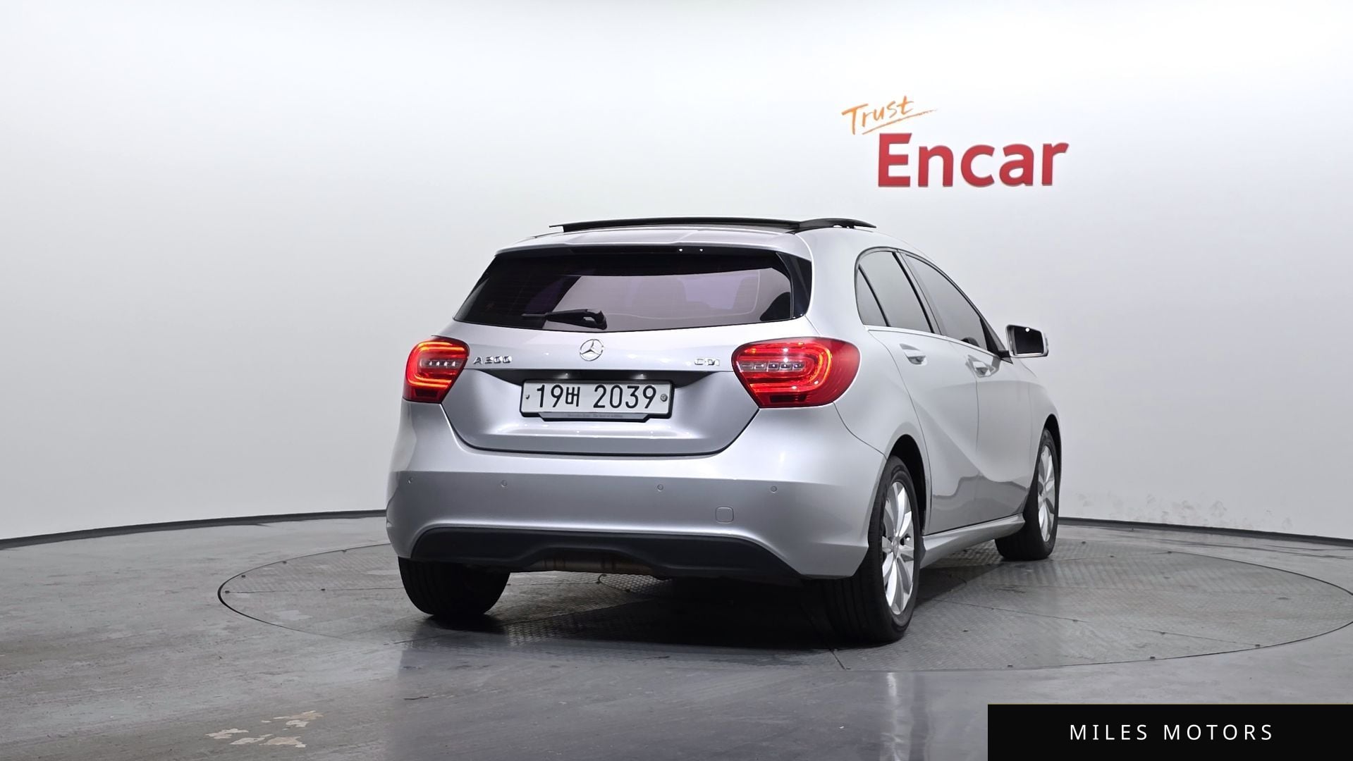 Mercedes-Benz A-Class W176 2015 — миниатюра 4