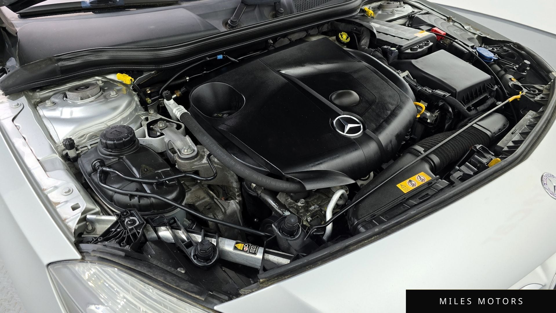 Mercedes-Benz A-Class W176 2015 — миниатюра 6