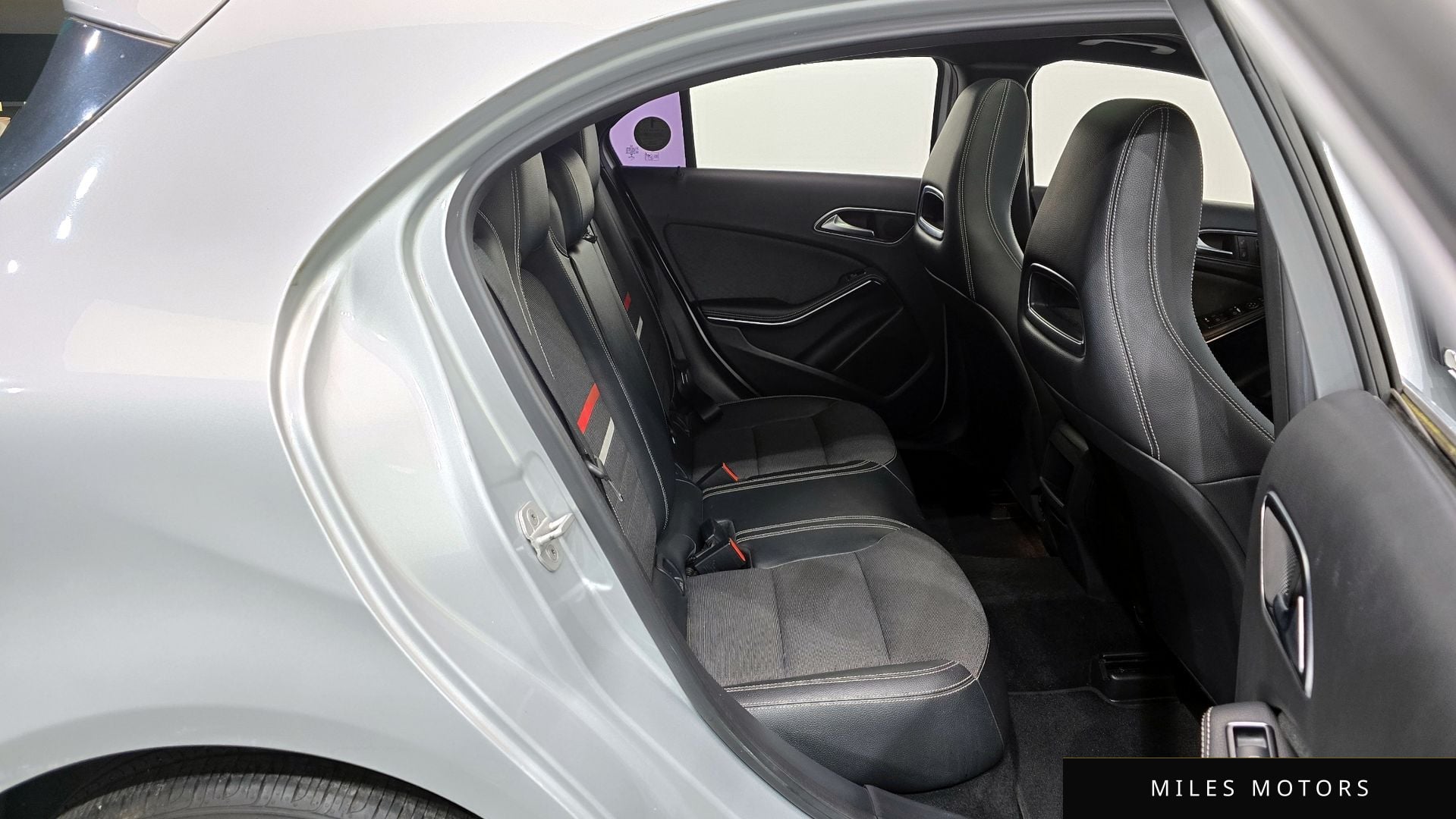 Mercedes-Benz A-Class W176 2015 — миниатюра 12