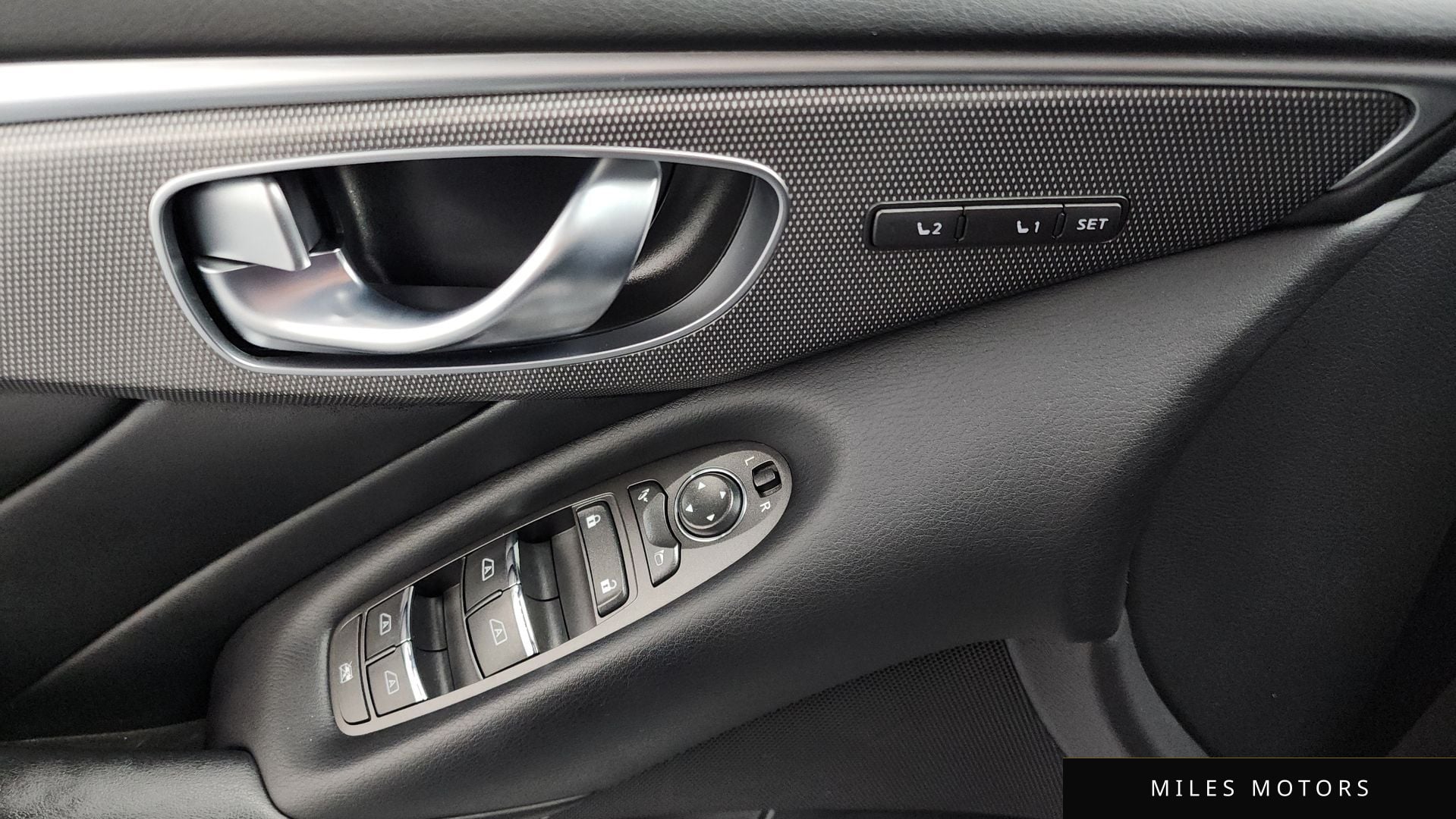 Infiniti Q50 2015 — миниатюра 16