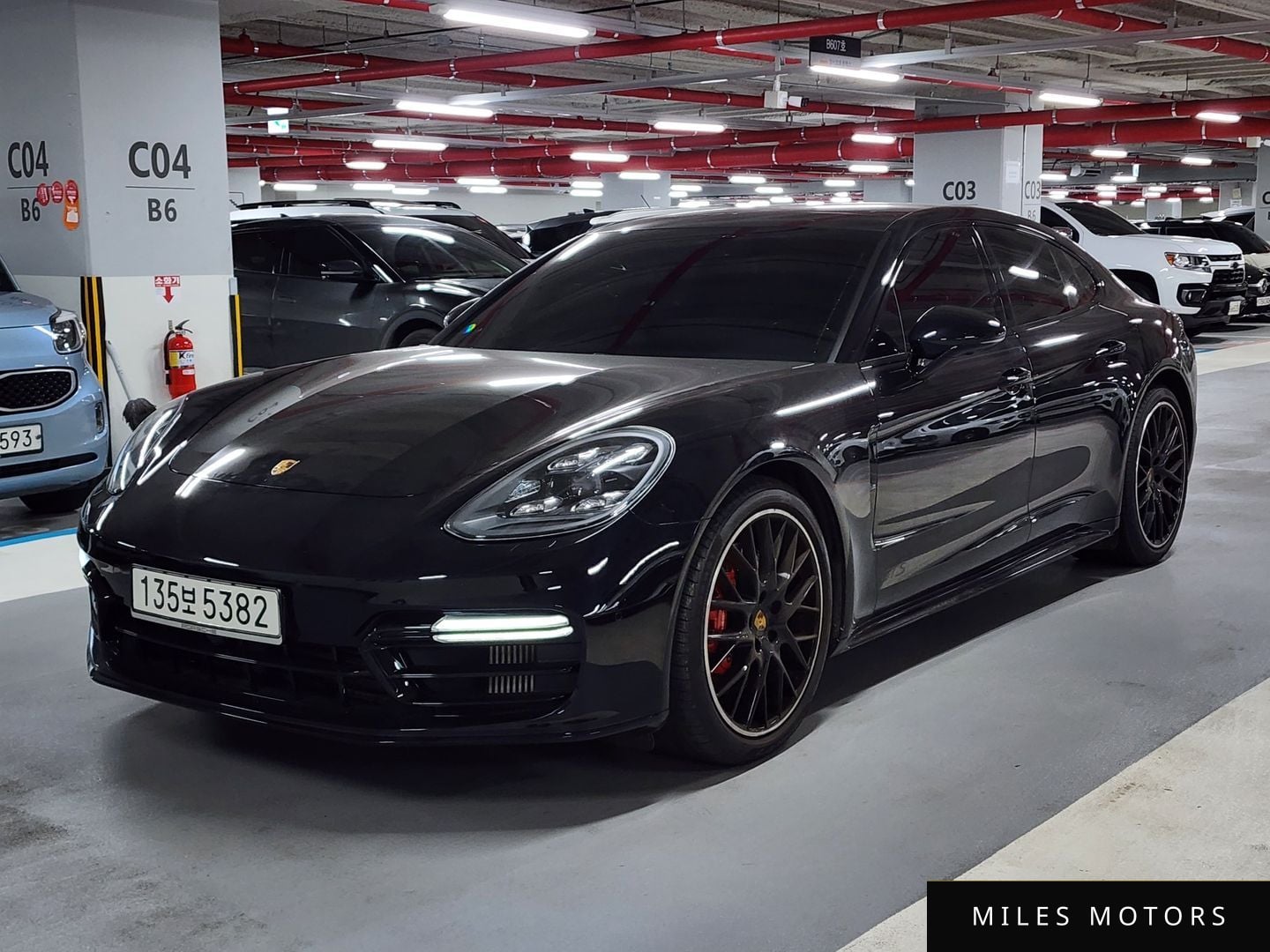 Porsche Panamera 2020 — фото 1 из 12