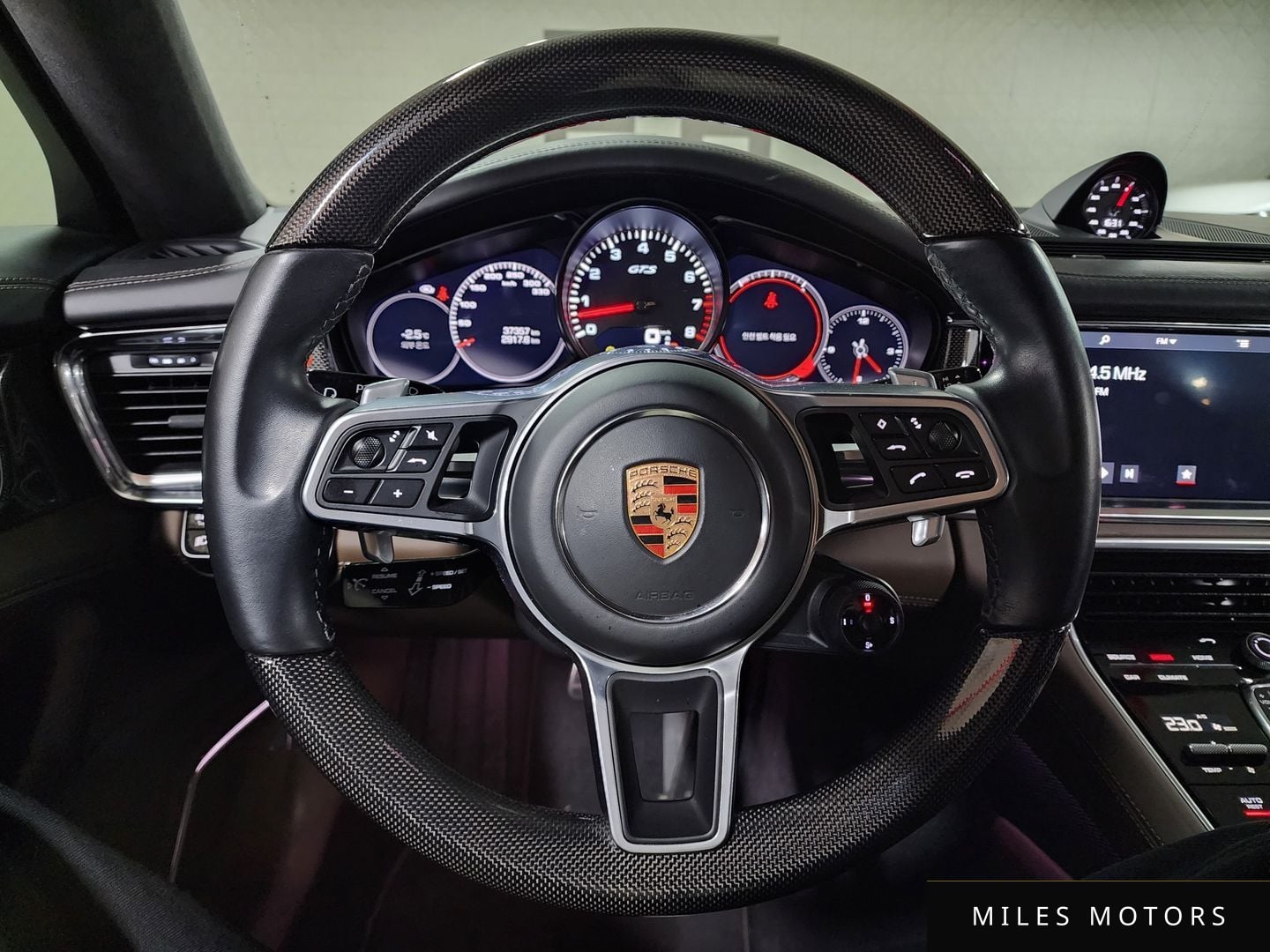 Porsche Panamera 2020 — миниатюра 11
