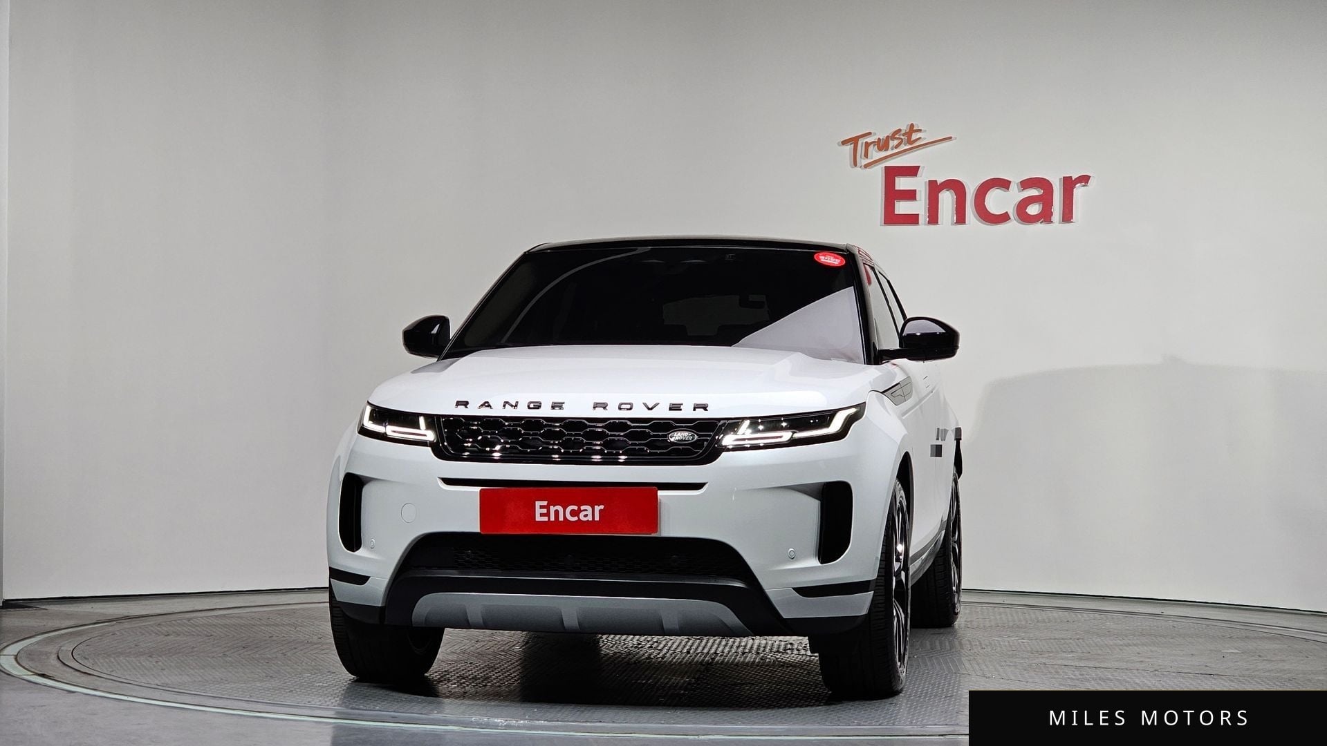 Land Rover Range Rover Evoque 2023 — миниатюра 3