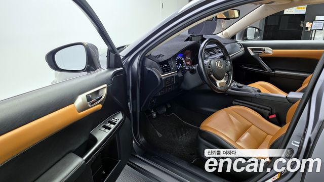 Лексус CT200h 2015 — миниатюра 10