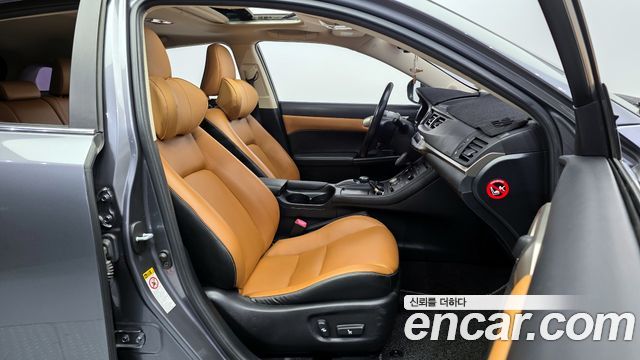 Лексус CT200h 2015 — миниатюра 11