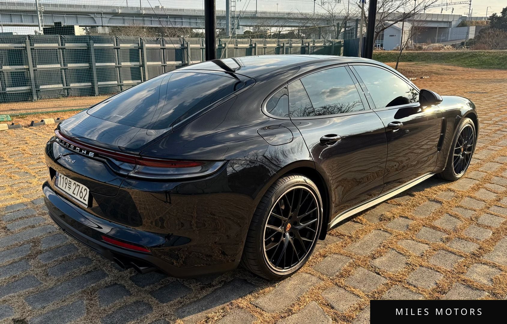 Porsche Panamera 2021 — миниатюра 2