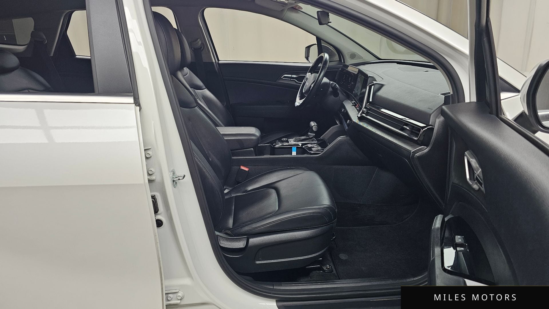 Kia Sportage 2022 — миниатюра 11