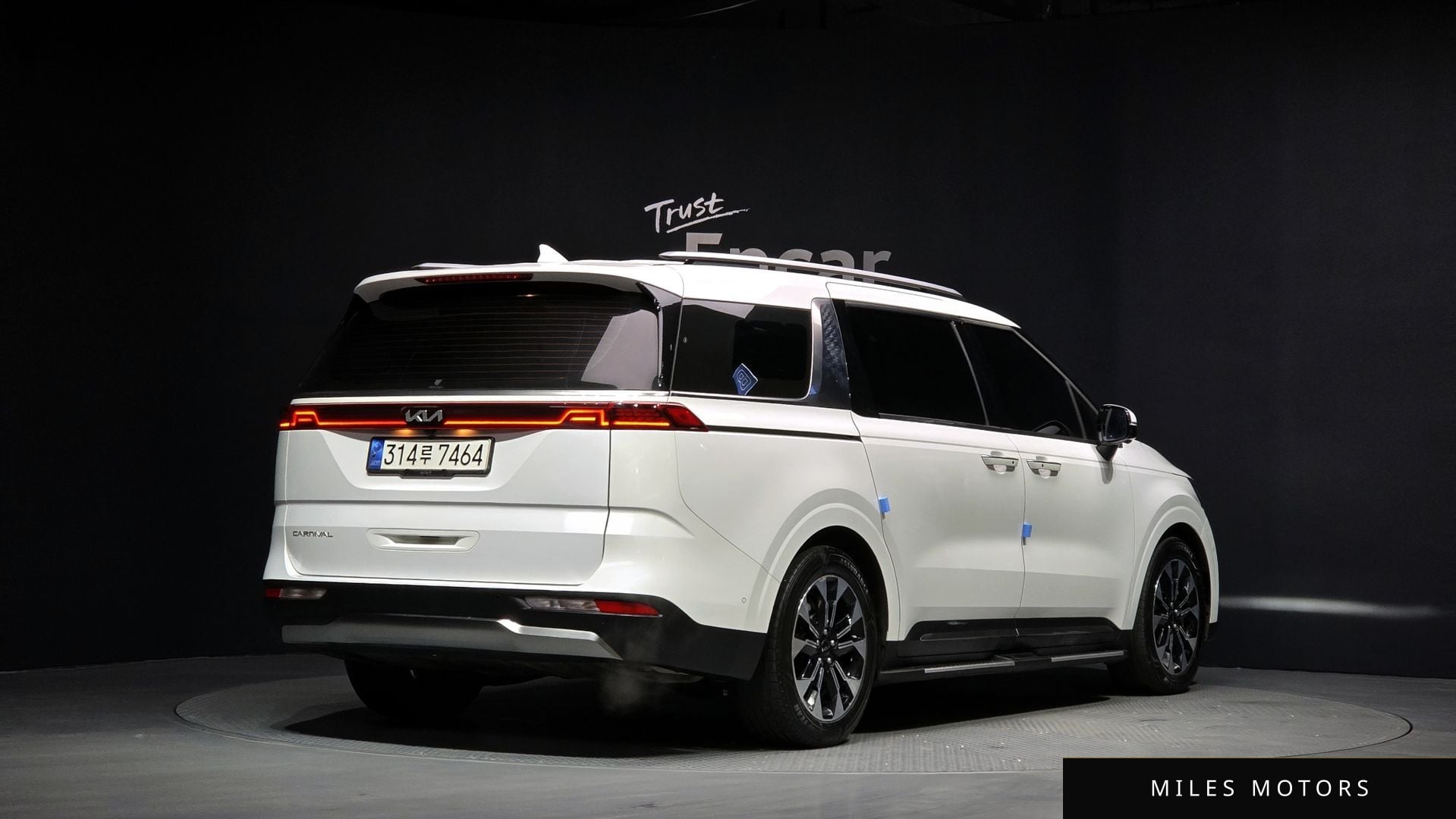 Kia Carnival 2022 — миниатюра 2