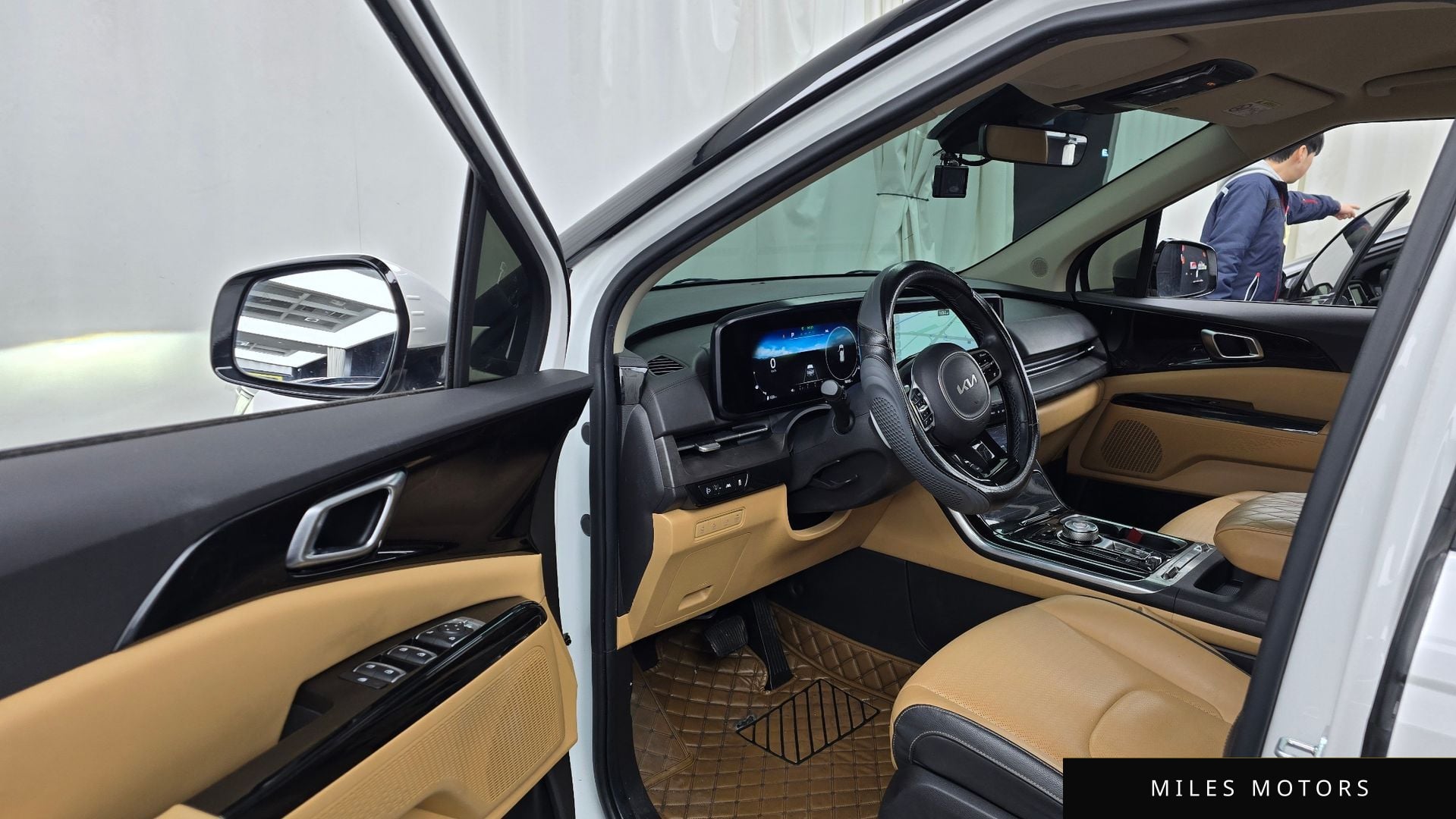 Kia Carnival 2022 — миниатюра 10