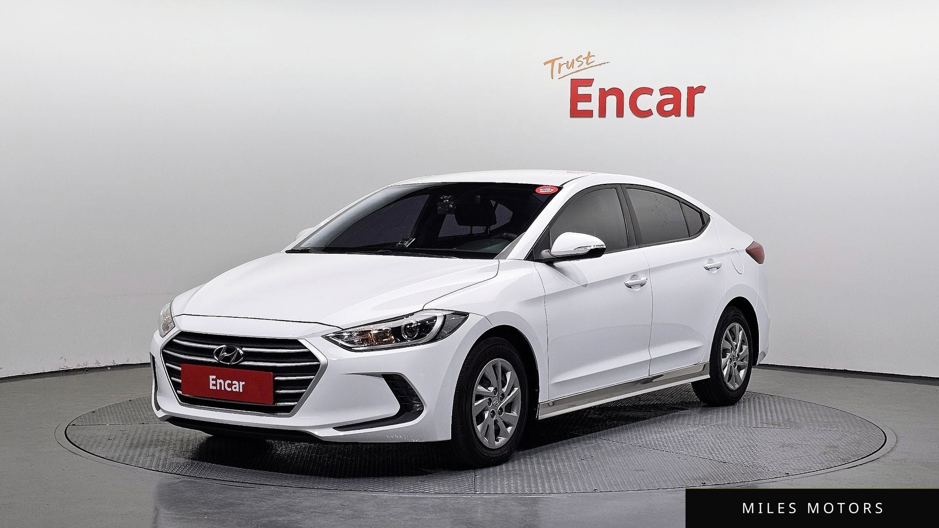 Hyundai AVANTE 2016 — фото 1 из 12