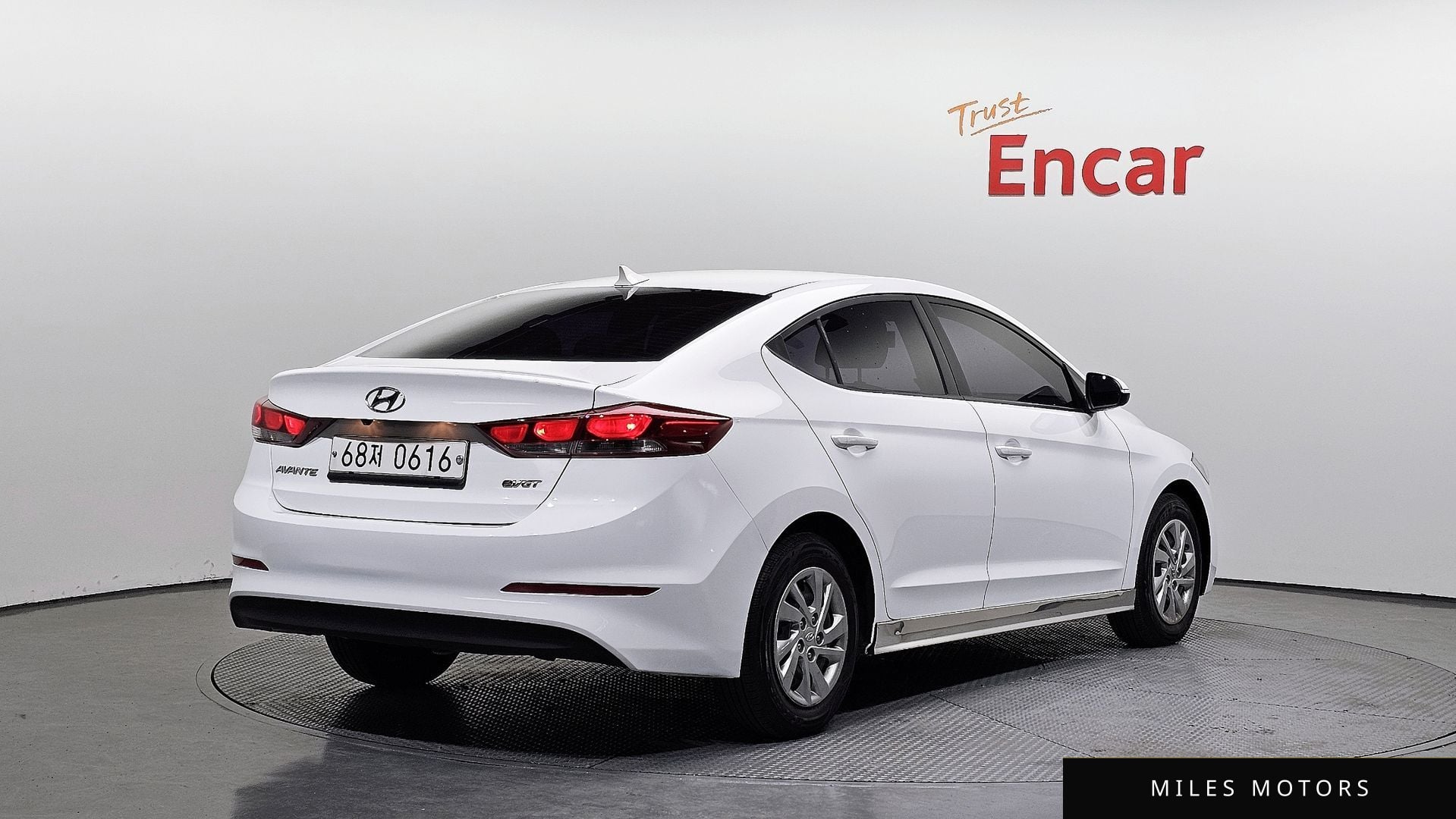 Hyundai AVANTE 2016 — миниатюра 2