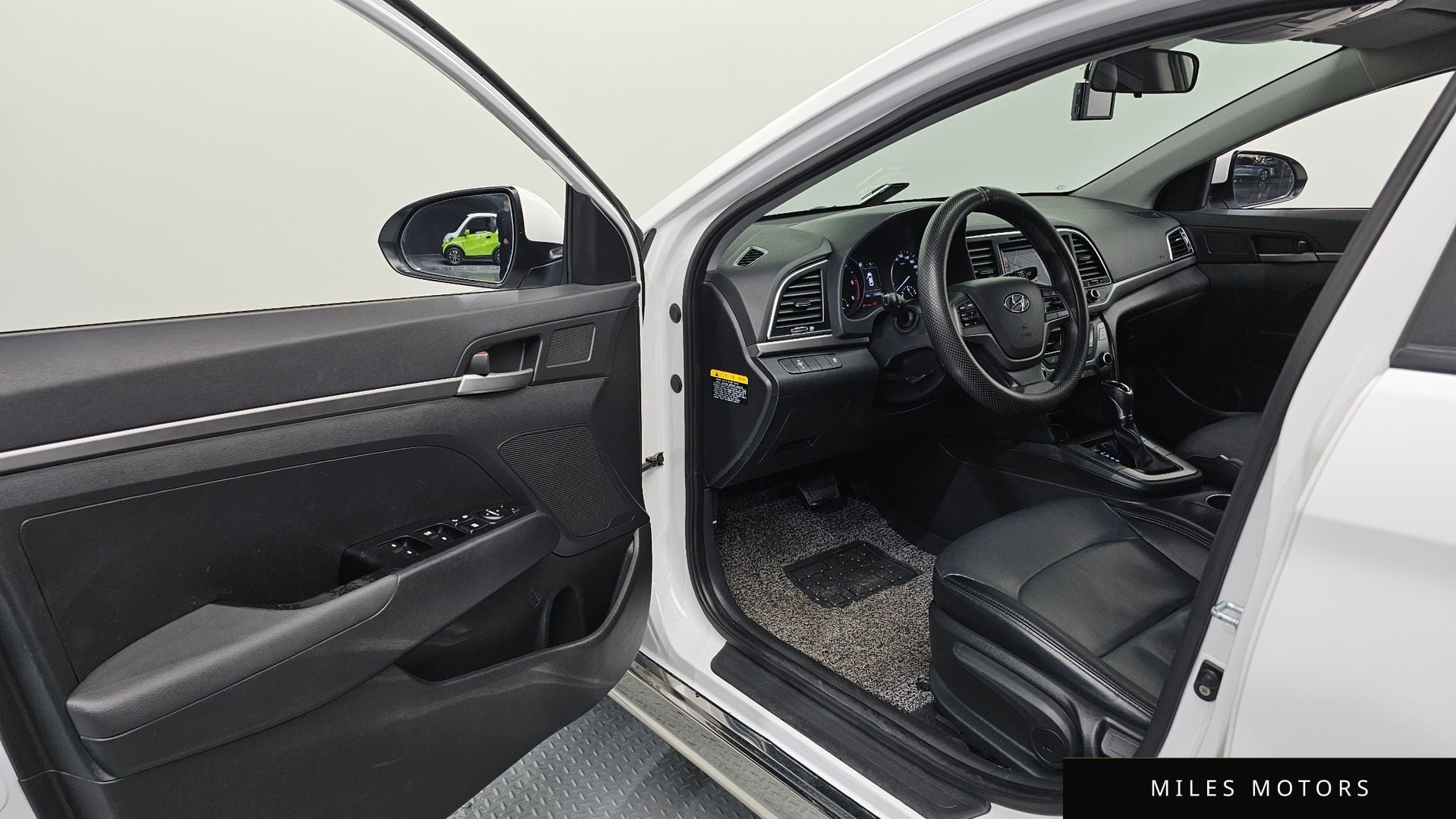 Hyundai AVANTE 2016 — миниатюра 10