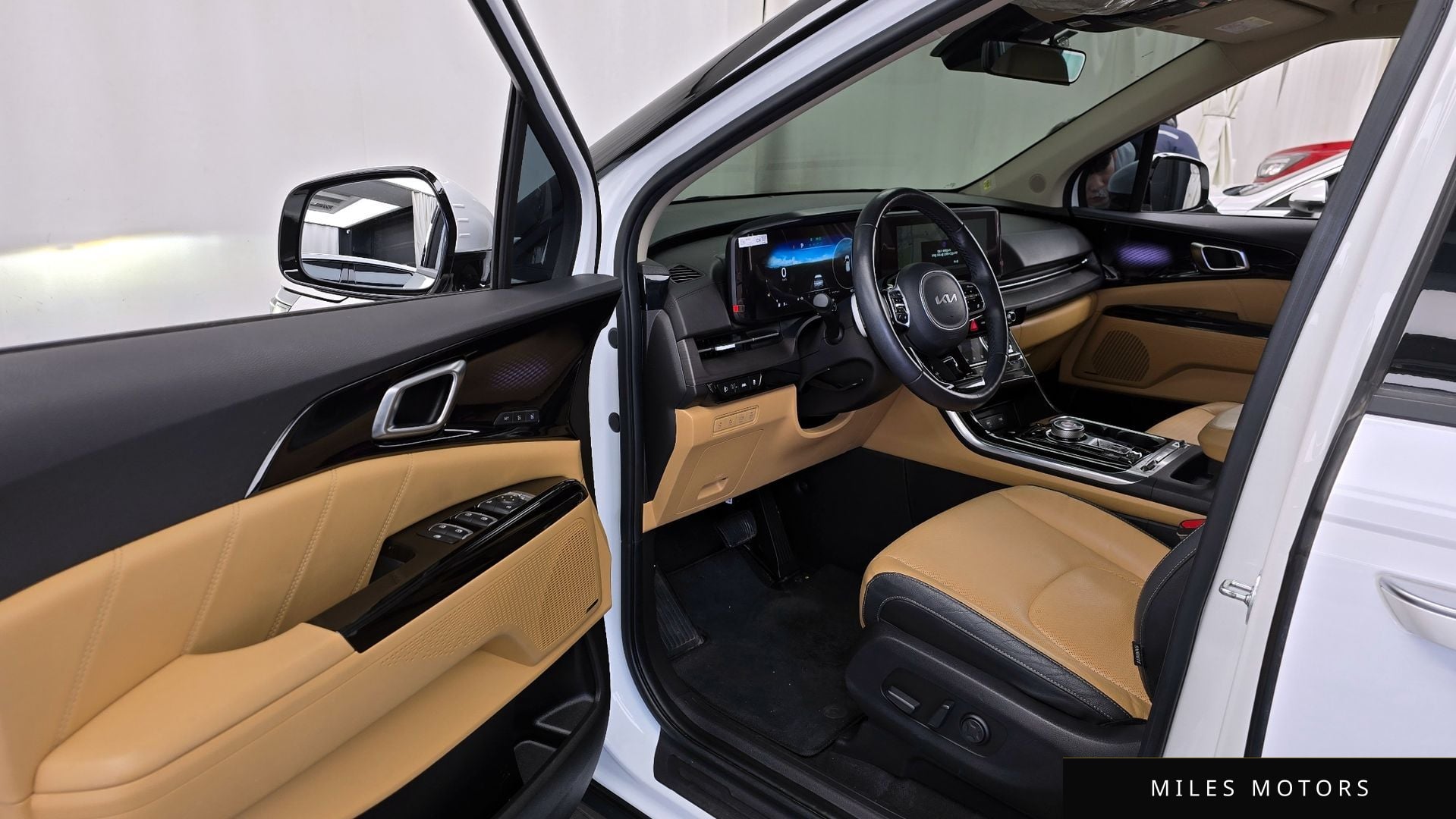 Kia Carnival 2023 — миниатюра 10