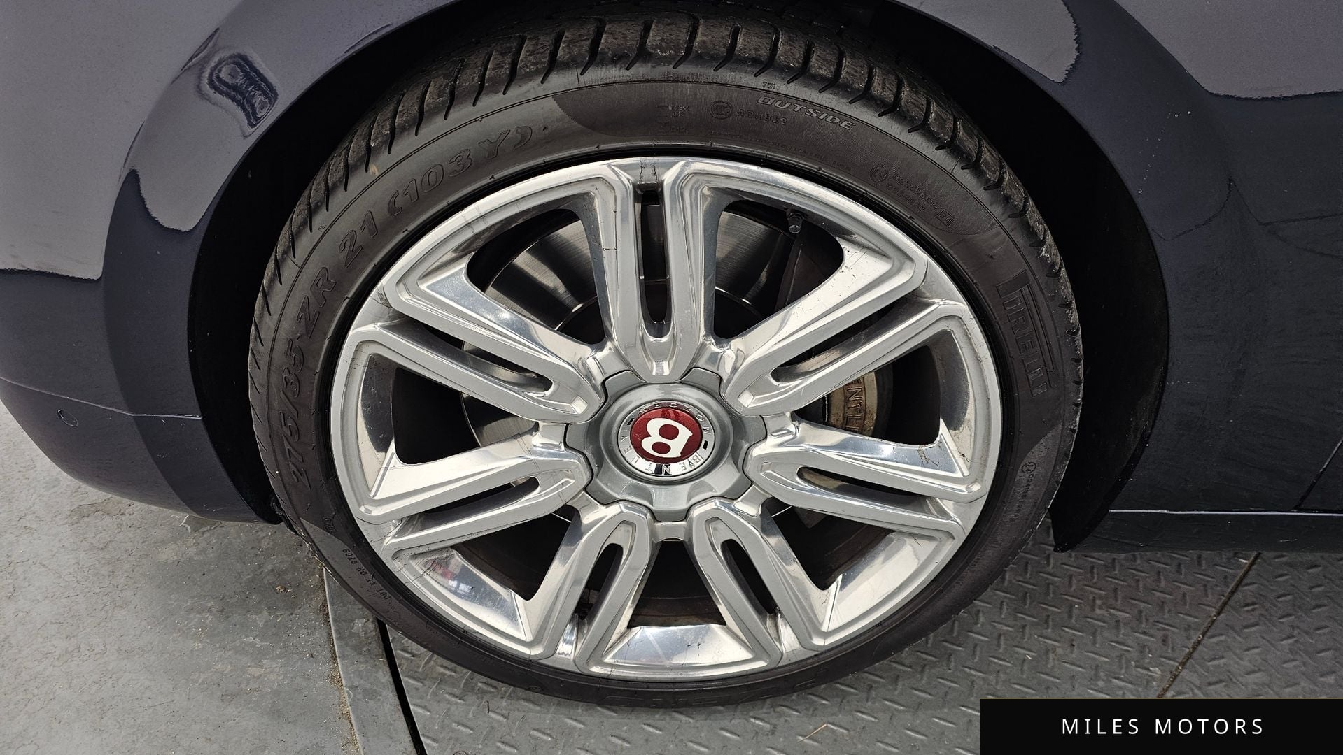Bentley 플라잉스퍼 2018 — миниатюра 5